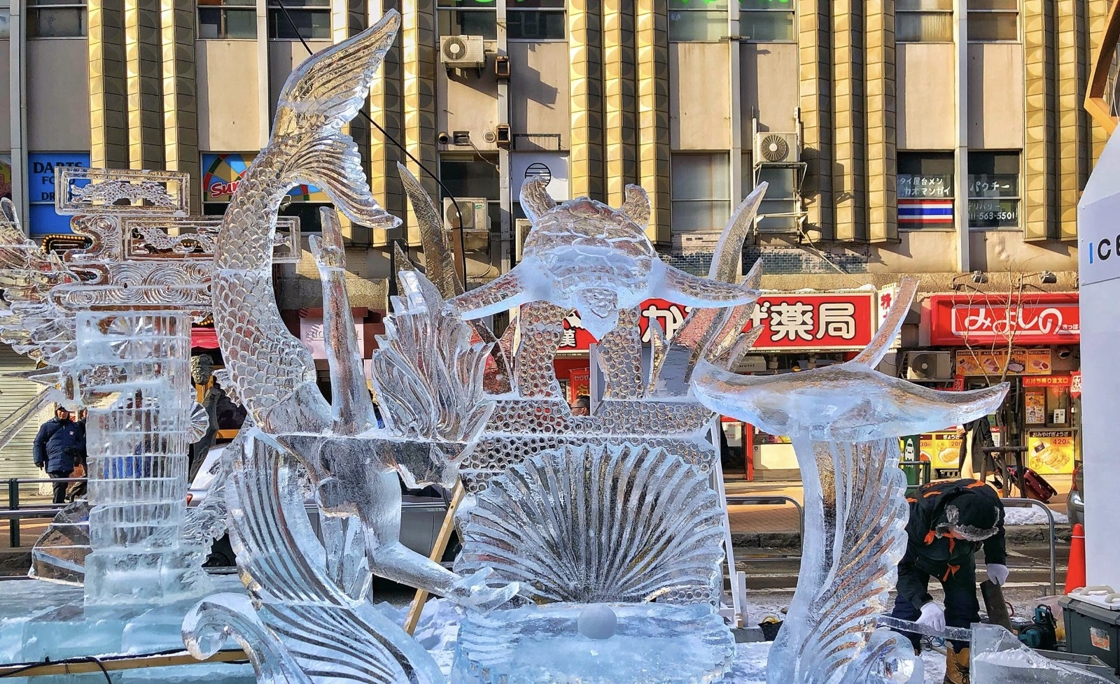 Darren Ho ice sculpture