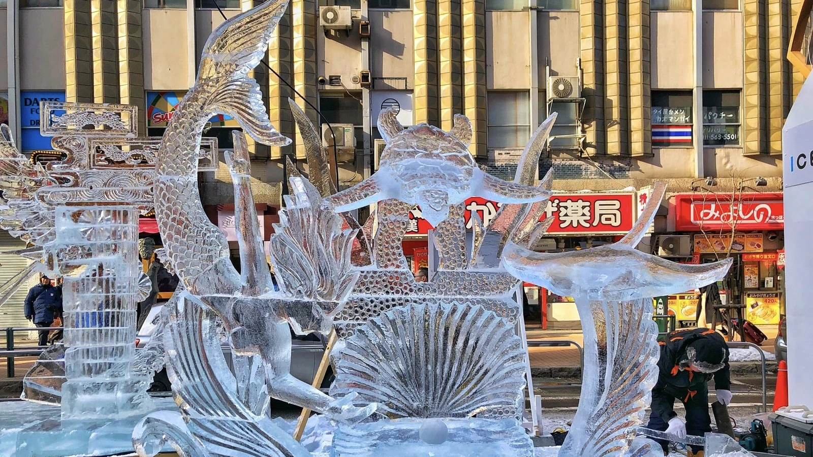 Darren Ho ice sculpture