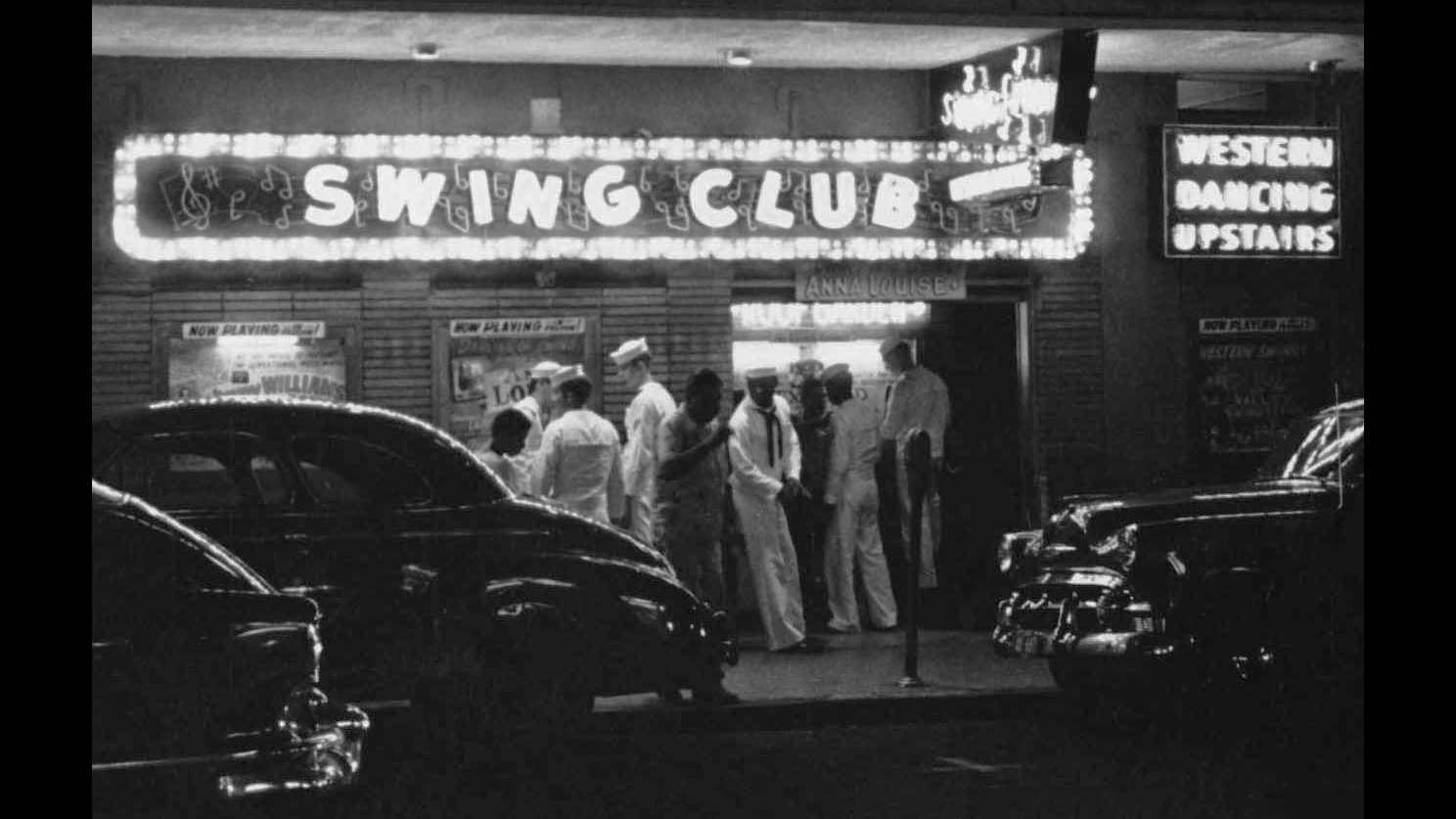 Swing Club neon sign