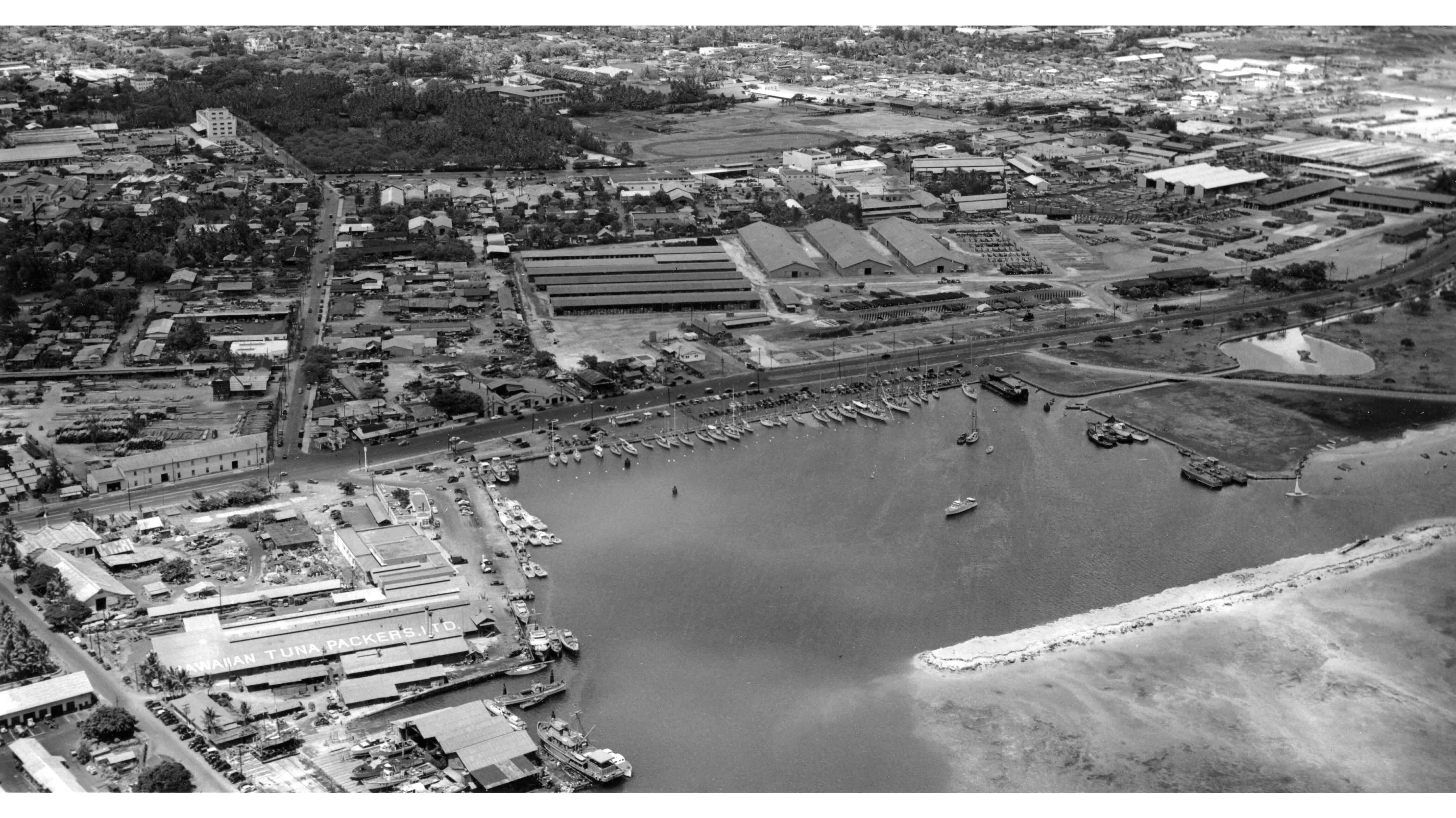 1940s Kewalo Basin aerial photo