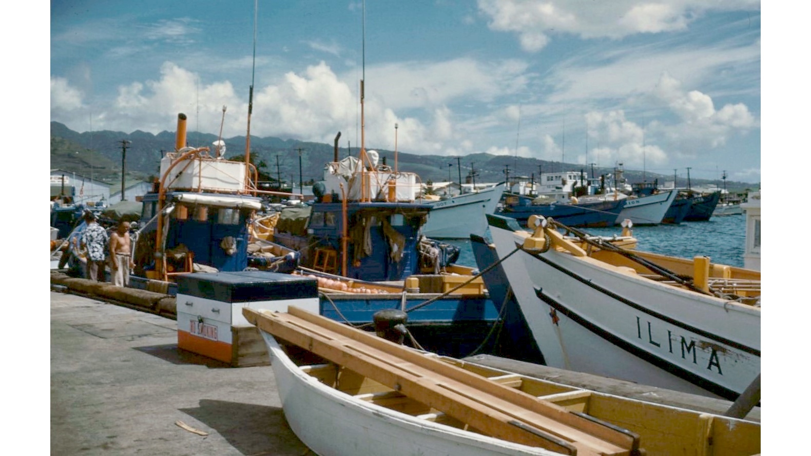 1951 fishing sampans Kewalo Basin