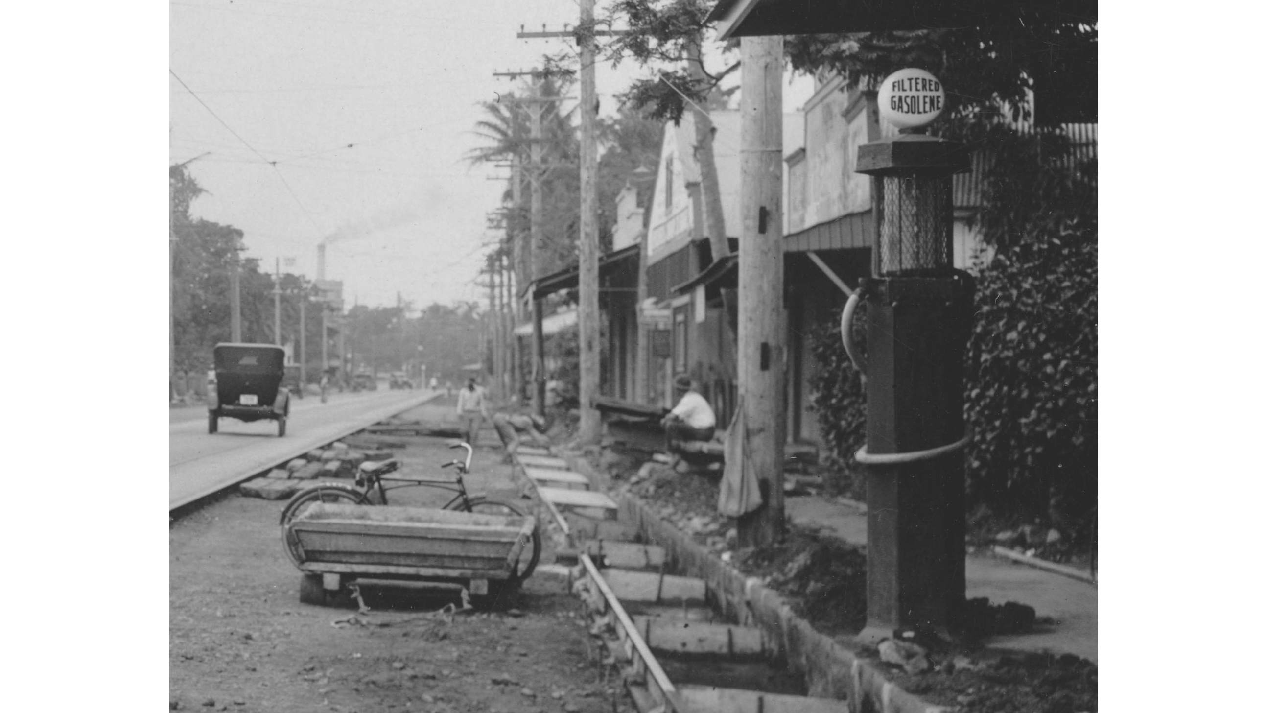Gas pump on King Street 1923