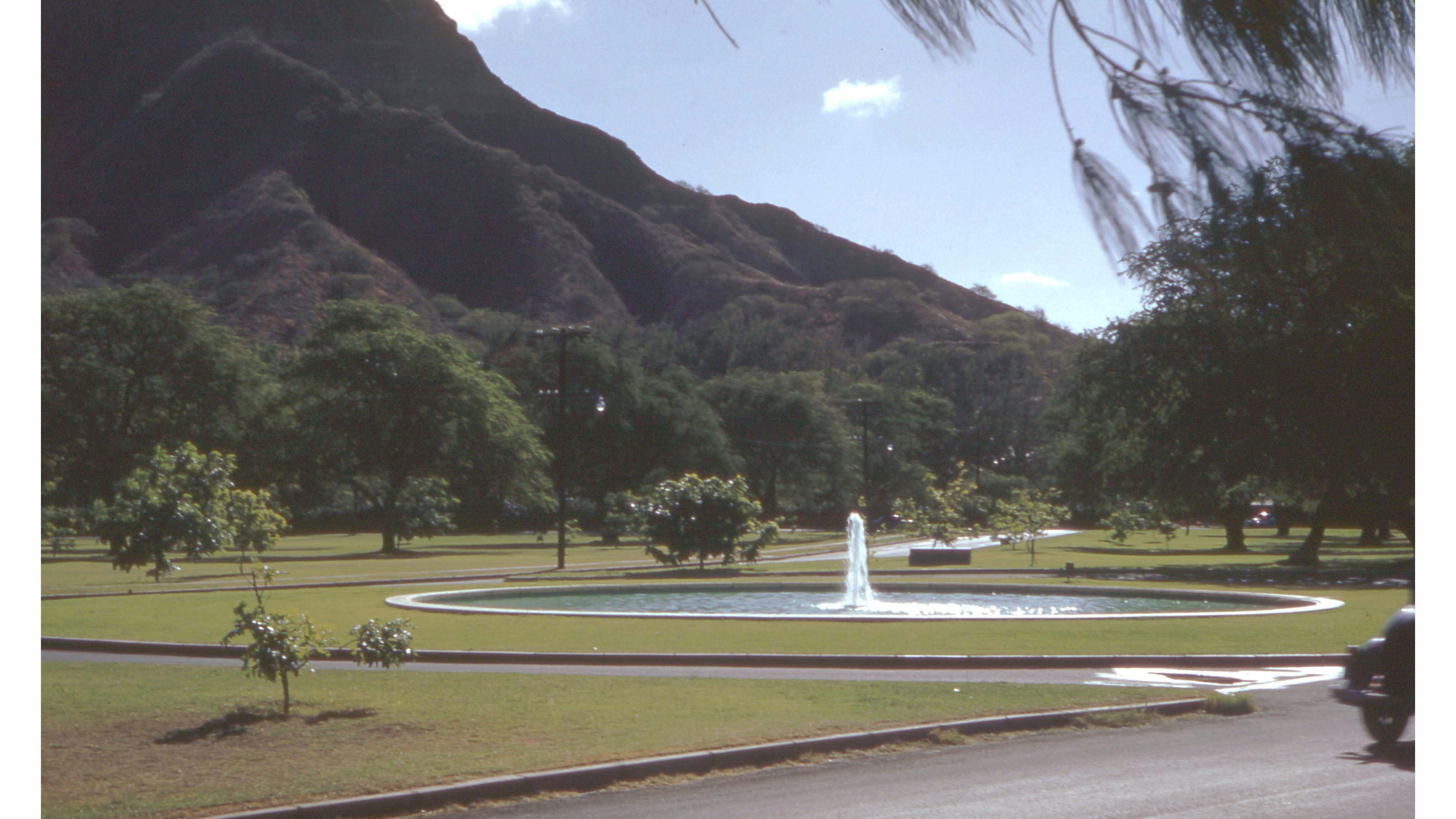 1949 Kapiolani Park fountain