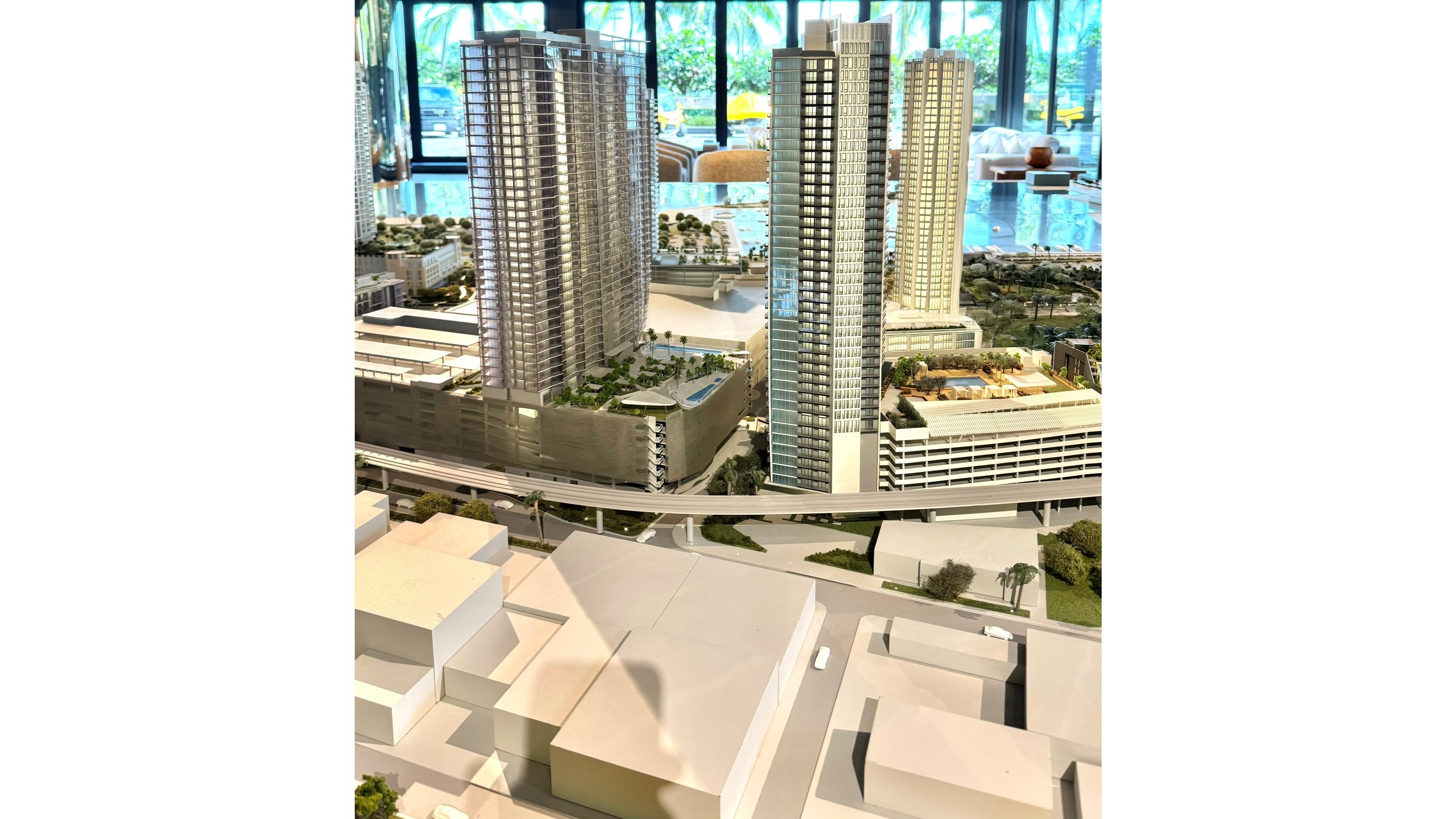 Howard Hughes model Cummins Street