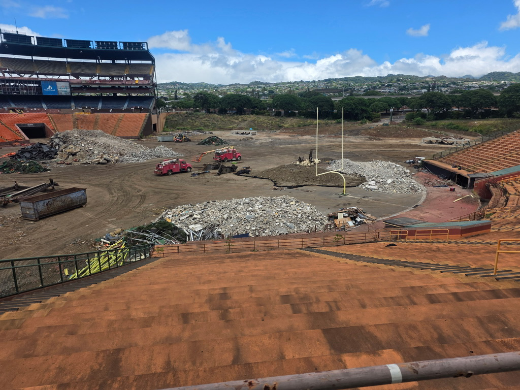 Aloha Stadium 081026