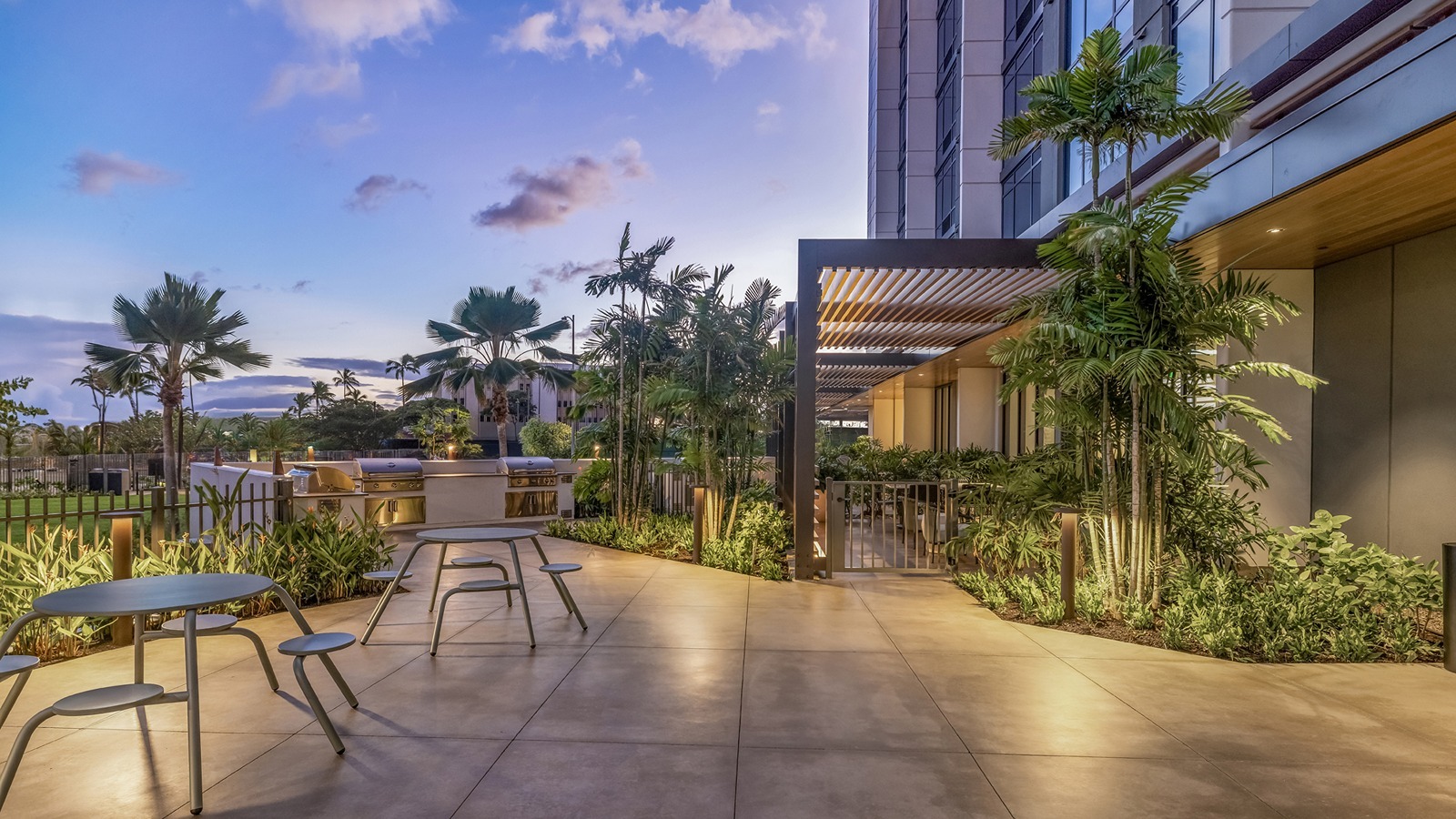 Ulana Ward Village barbecue grills