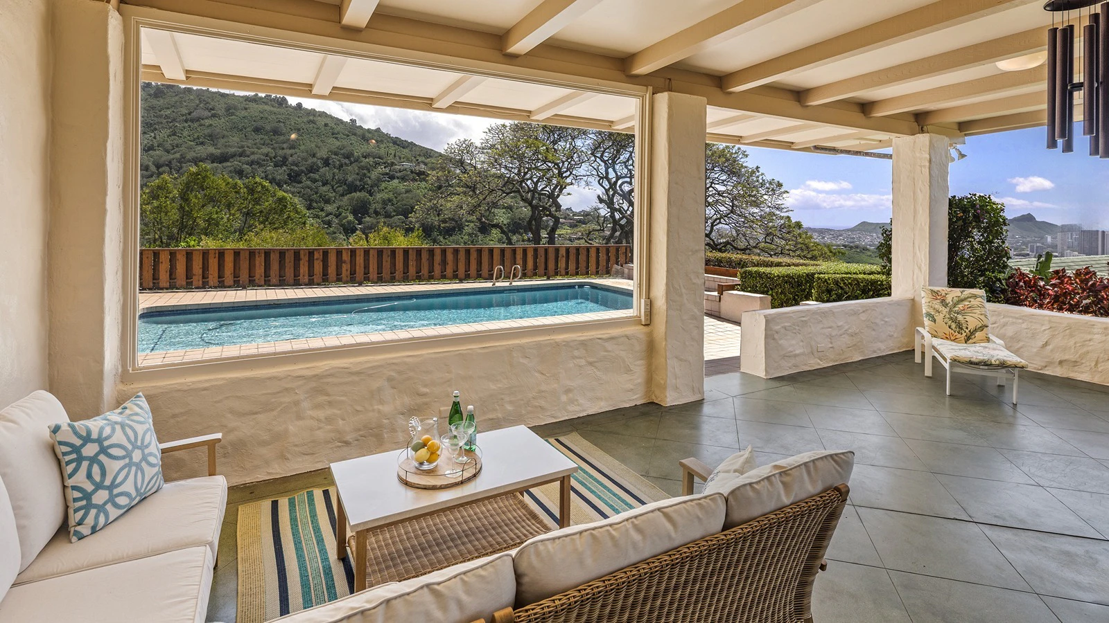 A view from the lānai