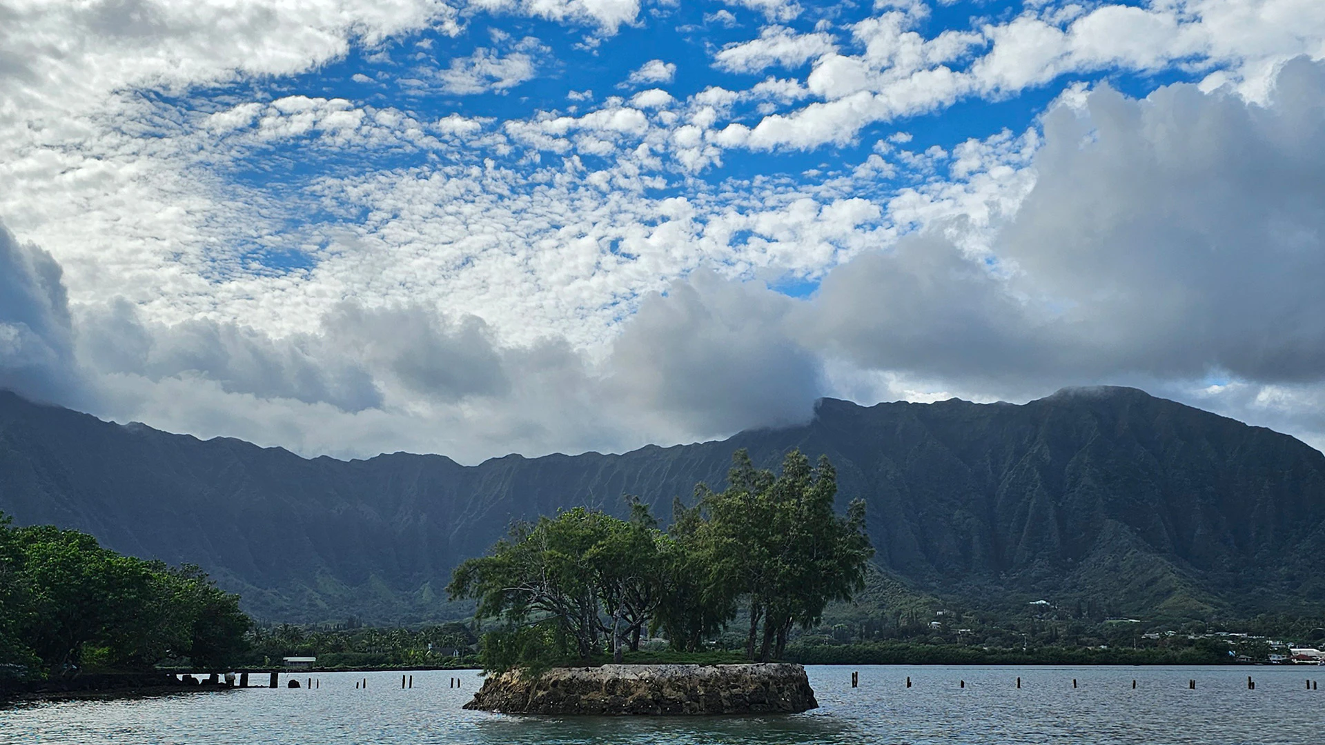 Clouds in Kahaluʻu