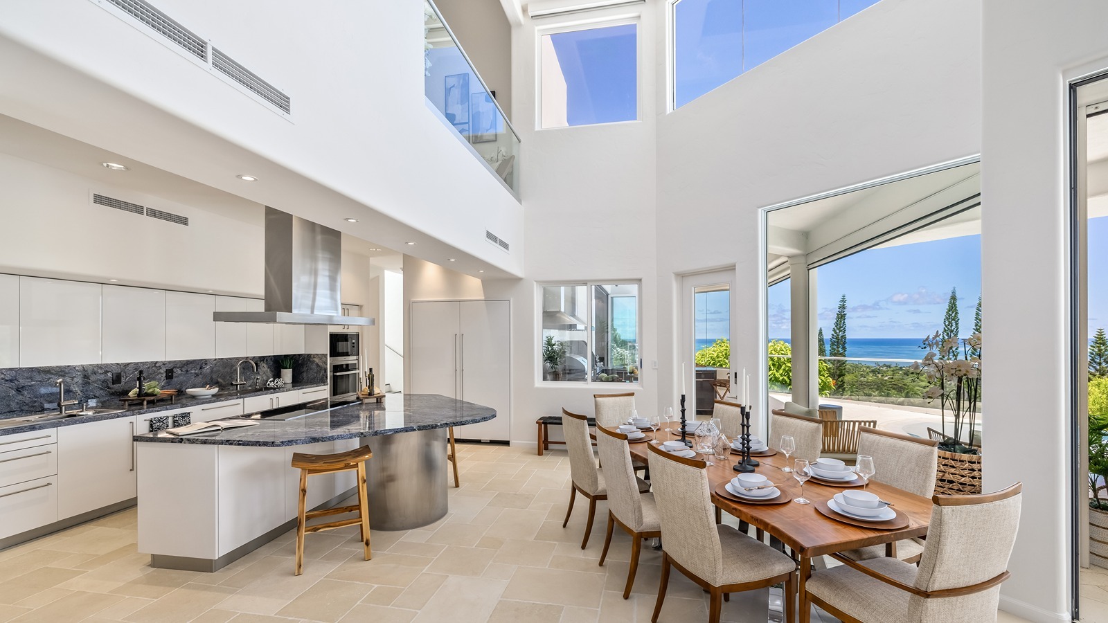 The kitchen and dining area