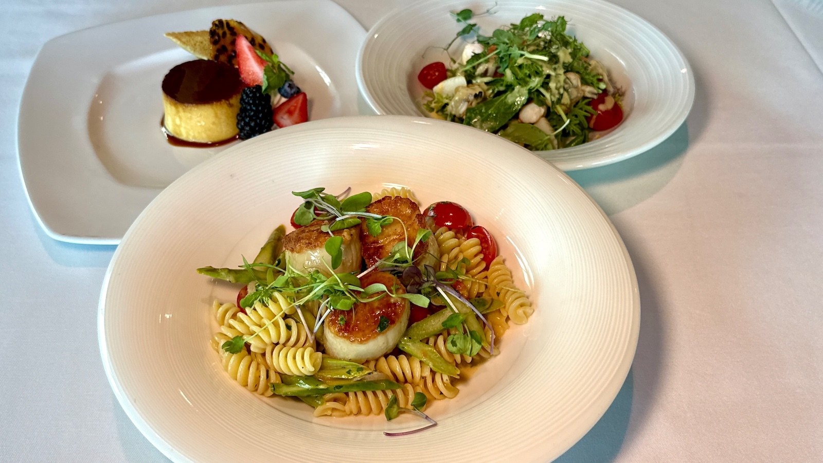fusilli pasta with scallops