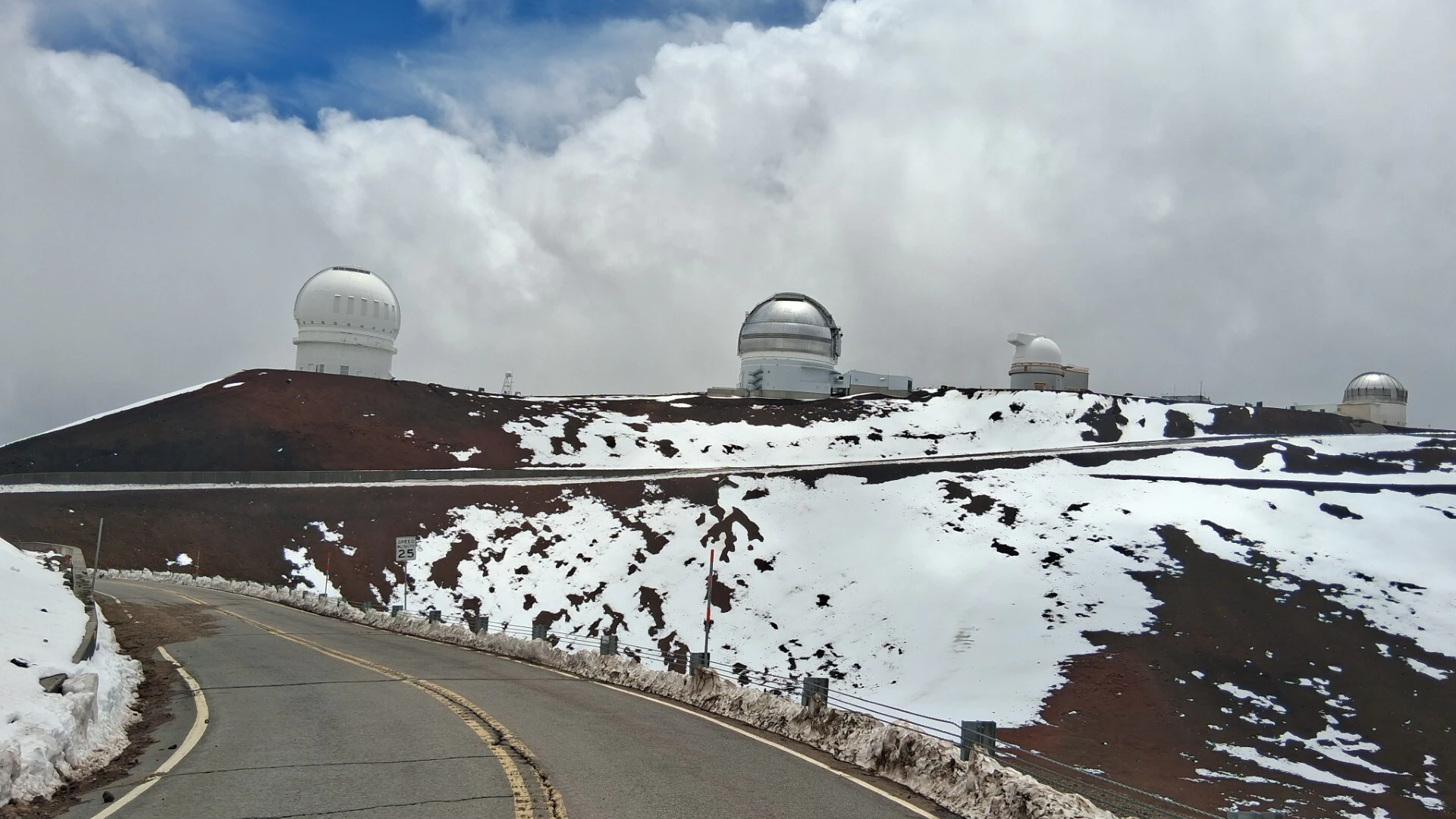 Sky on top of Mauna Kea