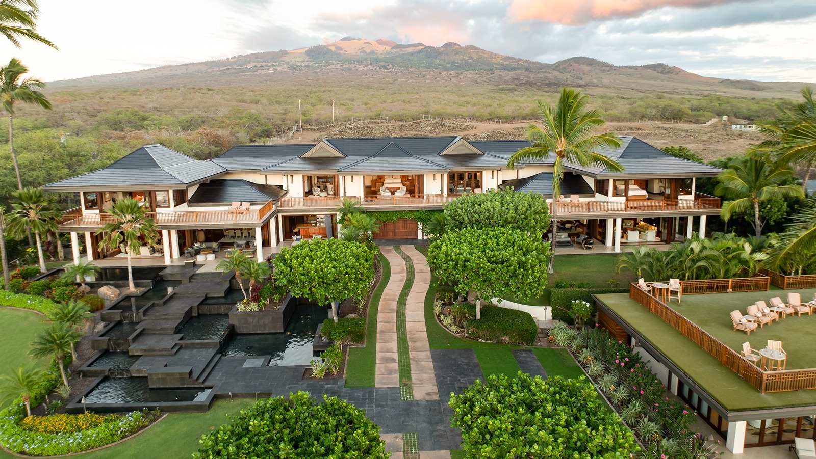 Located on an acre of land, the home features seven bedrooms, eight bathrooms and a number of amenities.