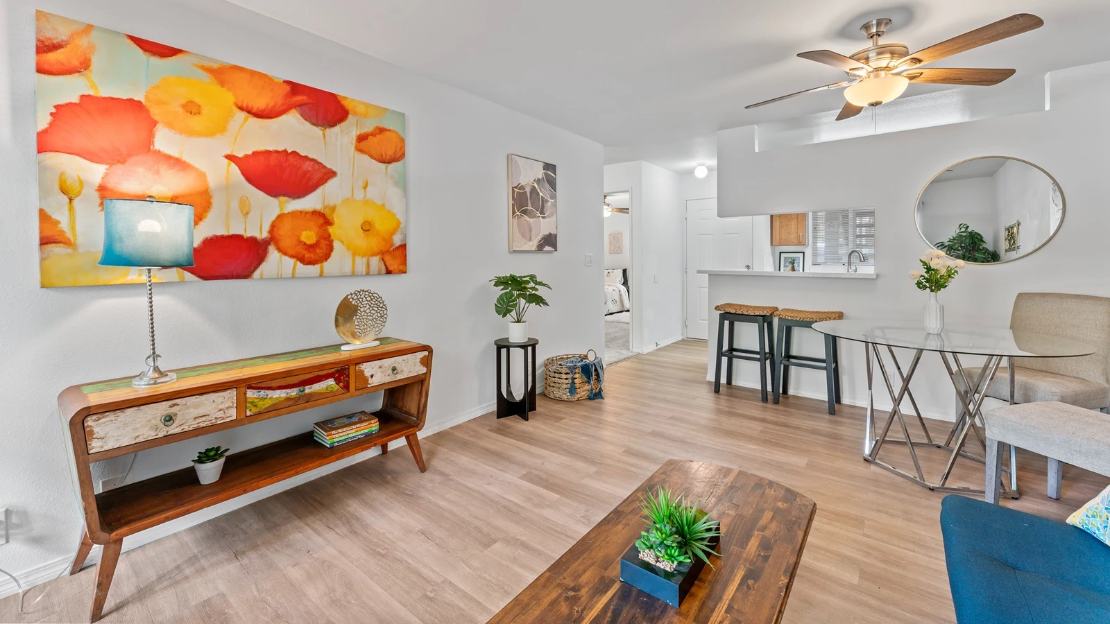 High-low: Homes for sale in Launani Valley