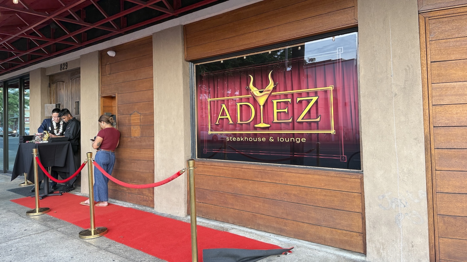 A new steakhouse and lounge recently opened in Kapahulu