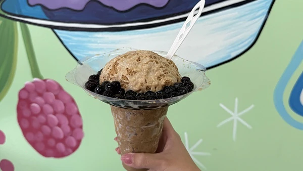 A new snow ice spot is open in Kapolei