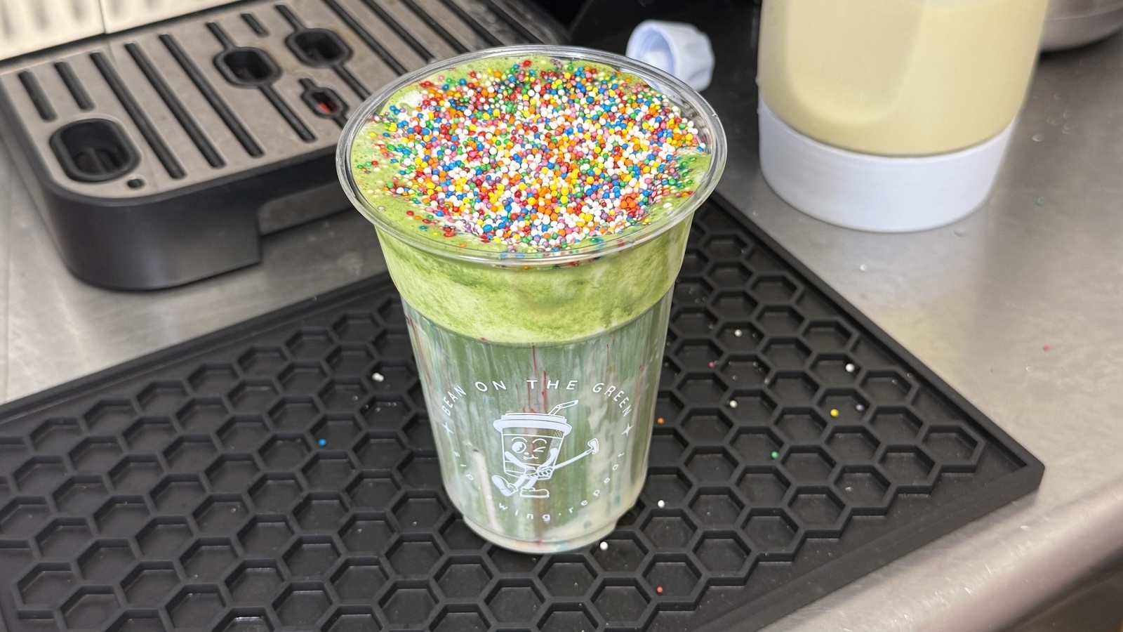 dot cake latte