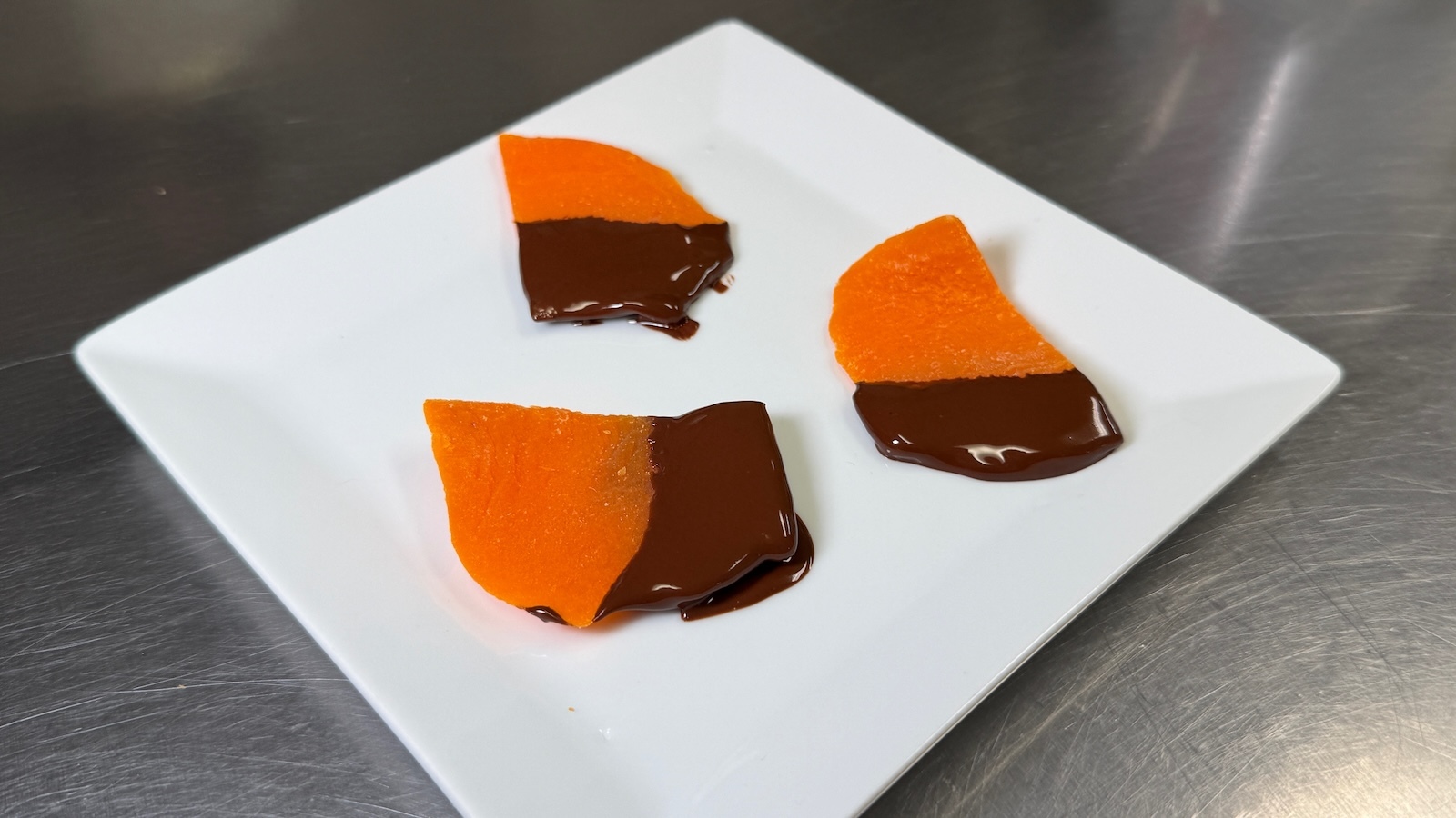 chocolate dipped mango