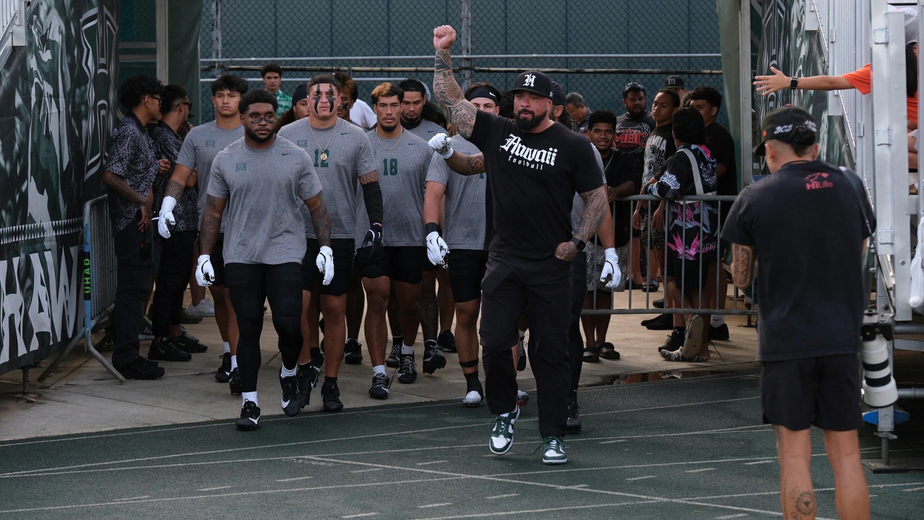 Hawai‘i football brushing aside mind games ahead of game at Air Force