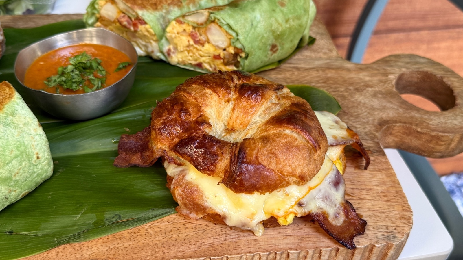 croissant sandwich