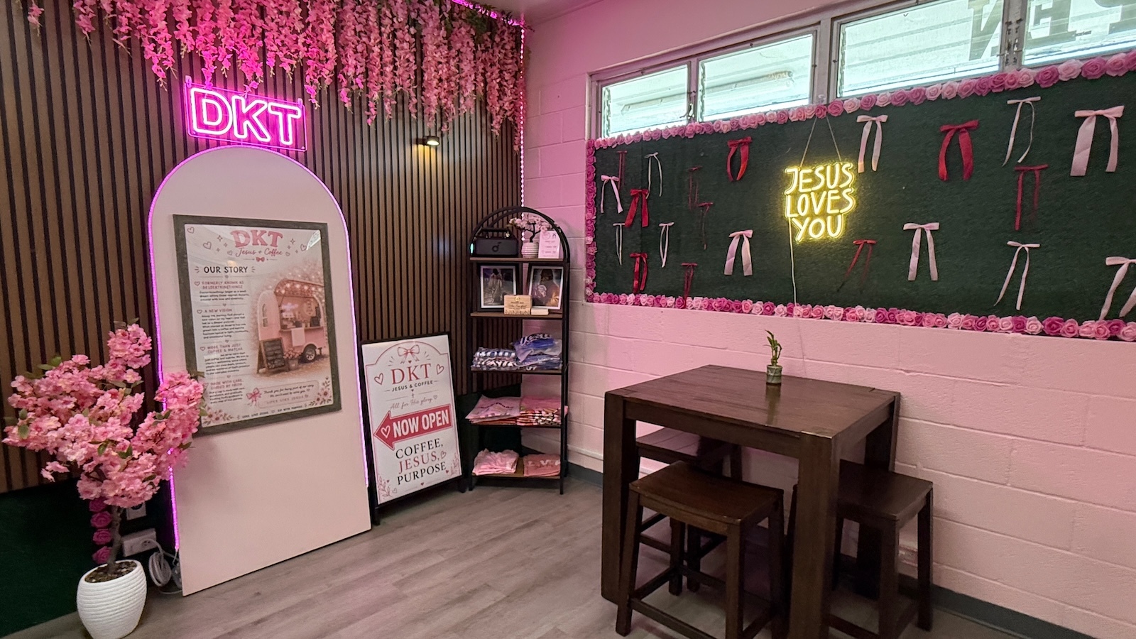 DKT interior