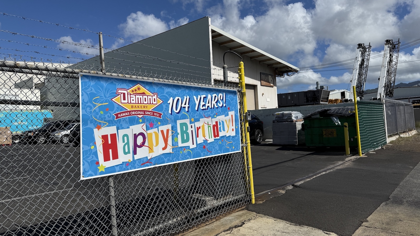 Diamond Bakery parking