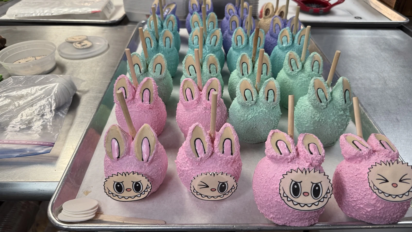 Labubu dipped apples