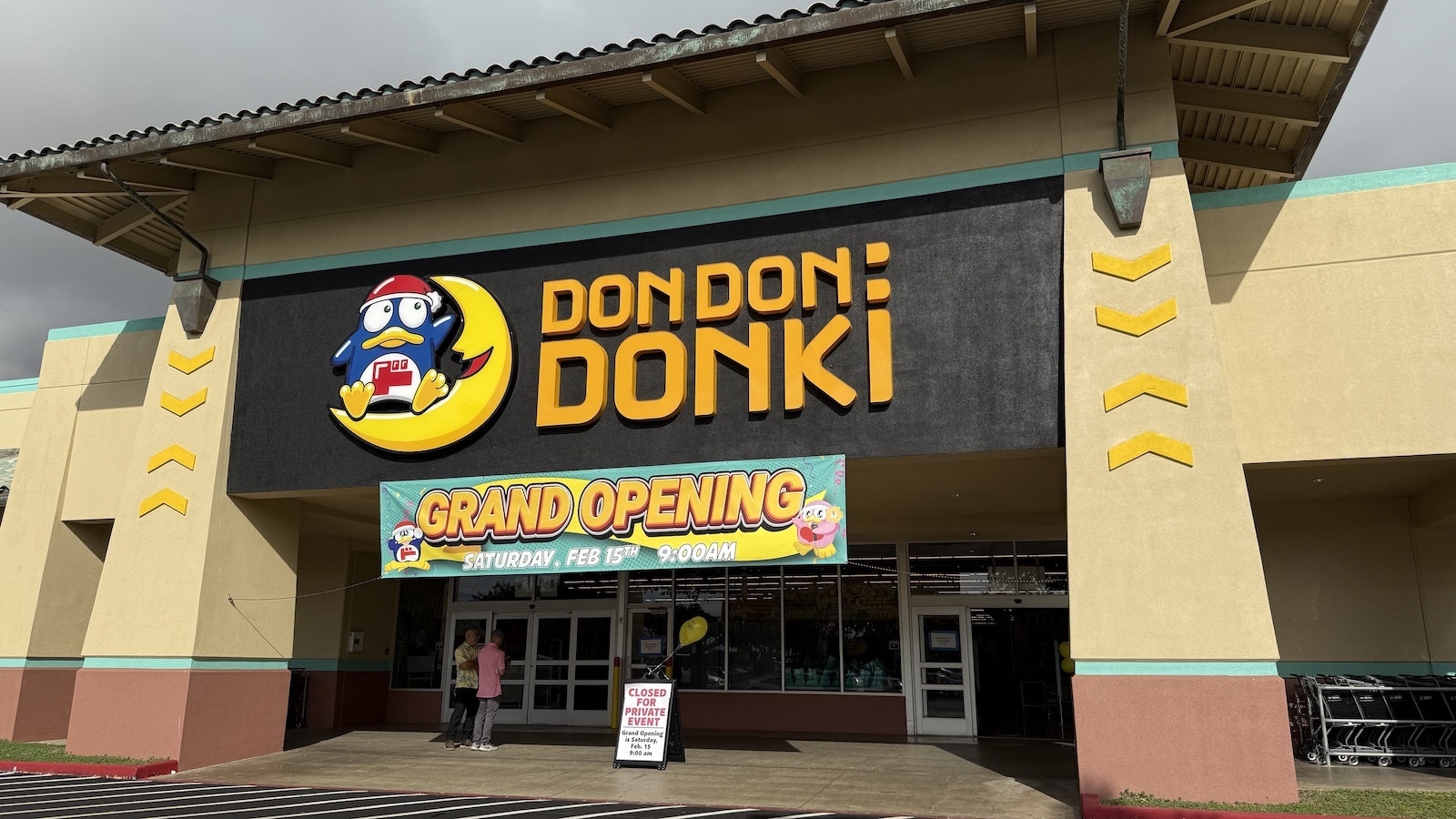 Don Don Donki sign