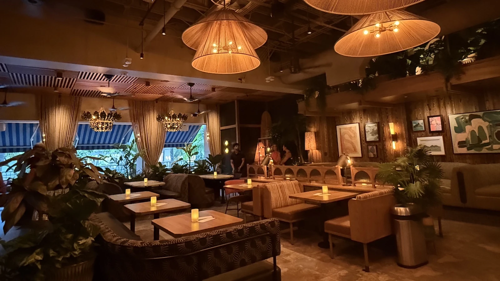 Earls Kitchen and Bar interior