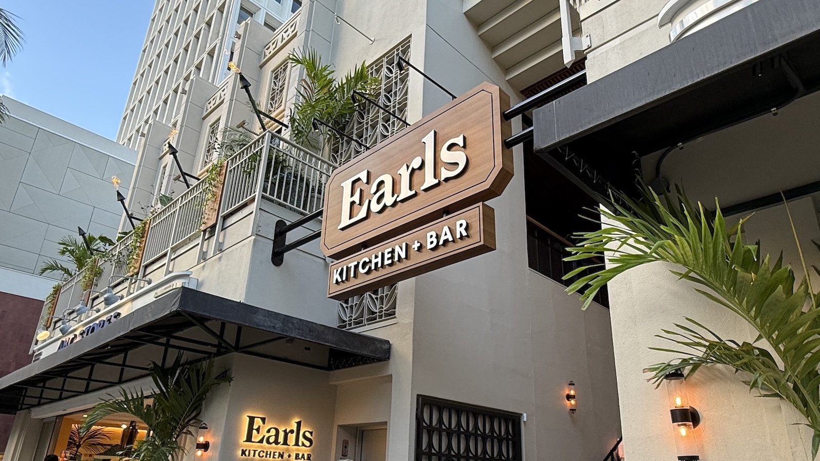 Here #39 s what you #39 ll find at Earls Kitchen   Bar