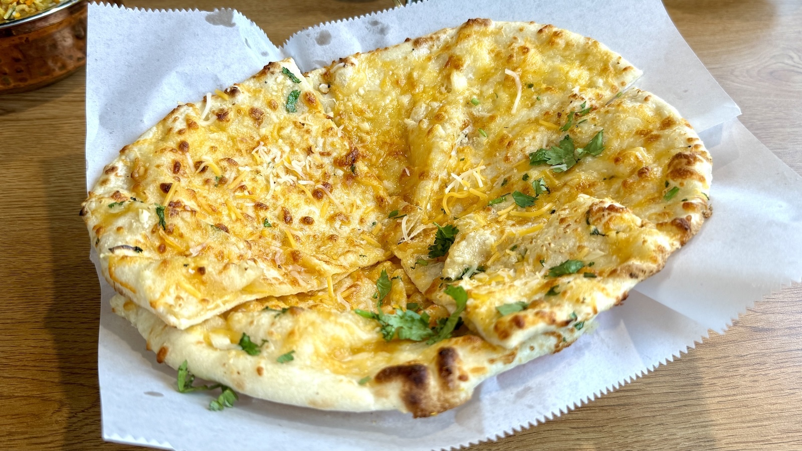 garlic cheese naan