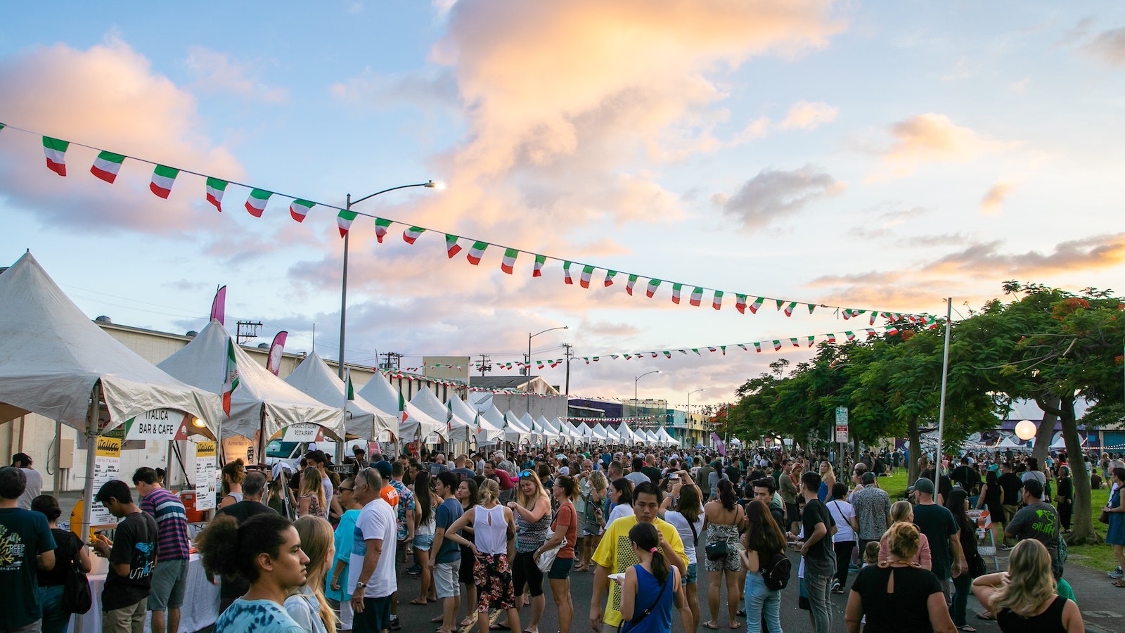 Kakaako street festival