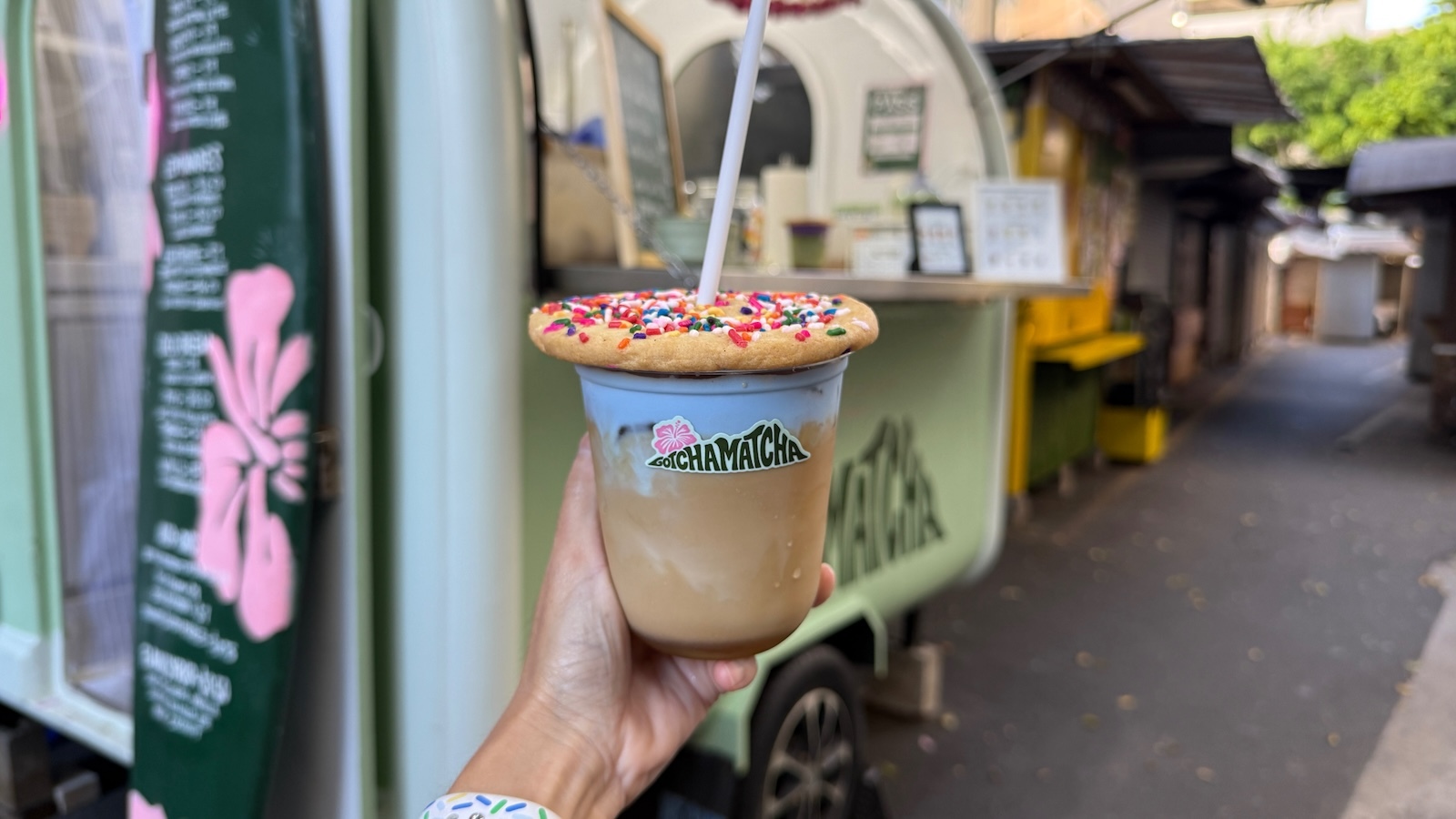 mac nut iced latte