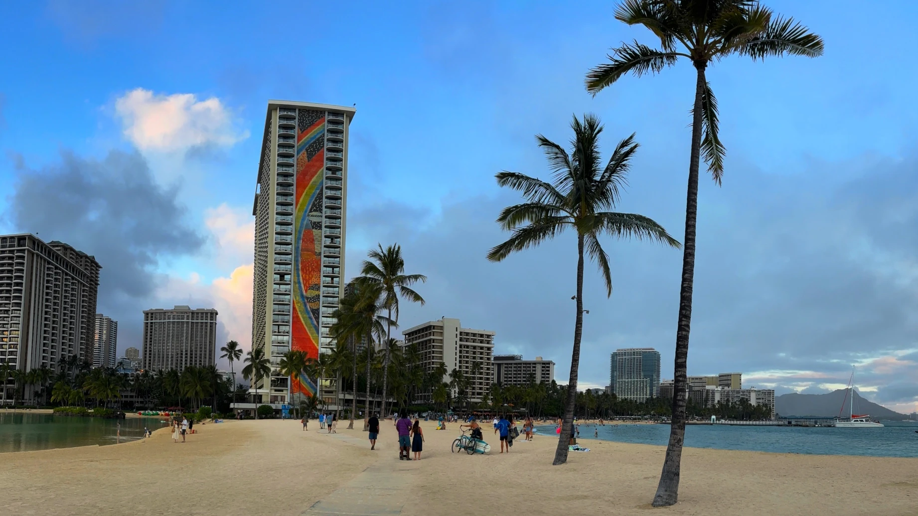 Hilton Hawaiian Village Rainbow Tower