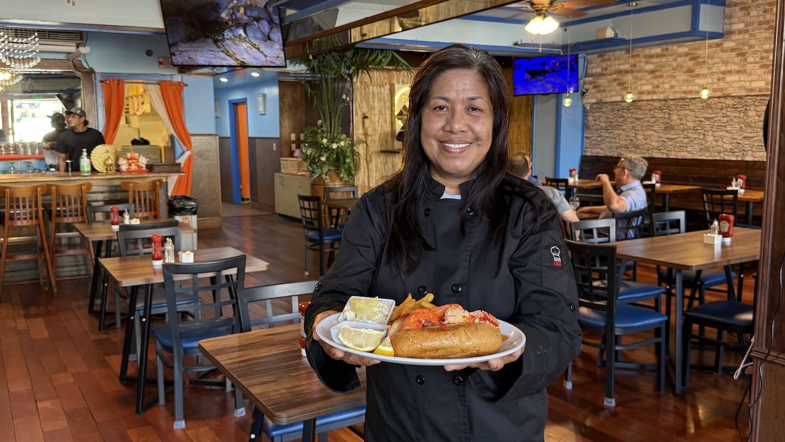 HI Shack is celebrating its grand opening on Nov. 1