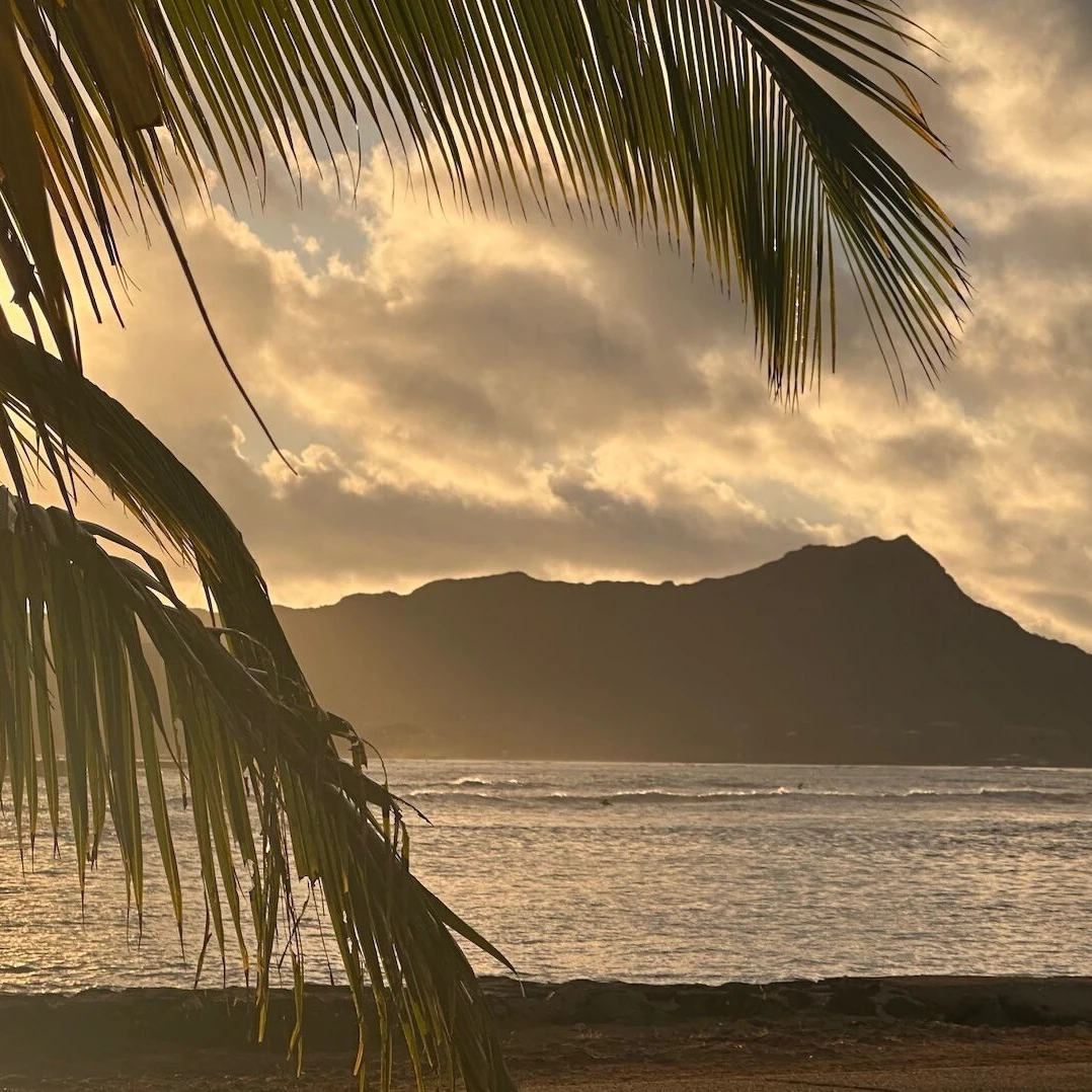 Just "as the sun peaked over the back of Diamond Head."