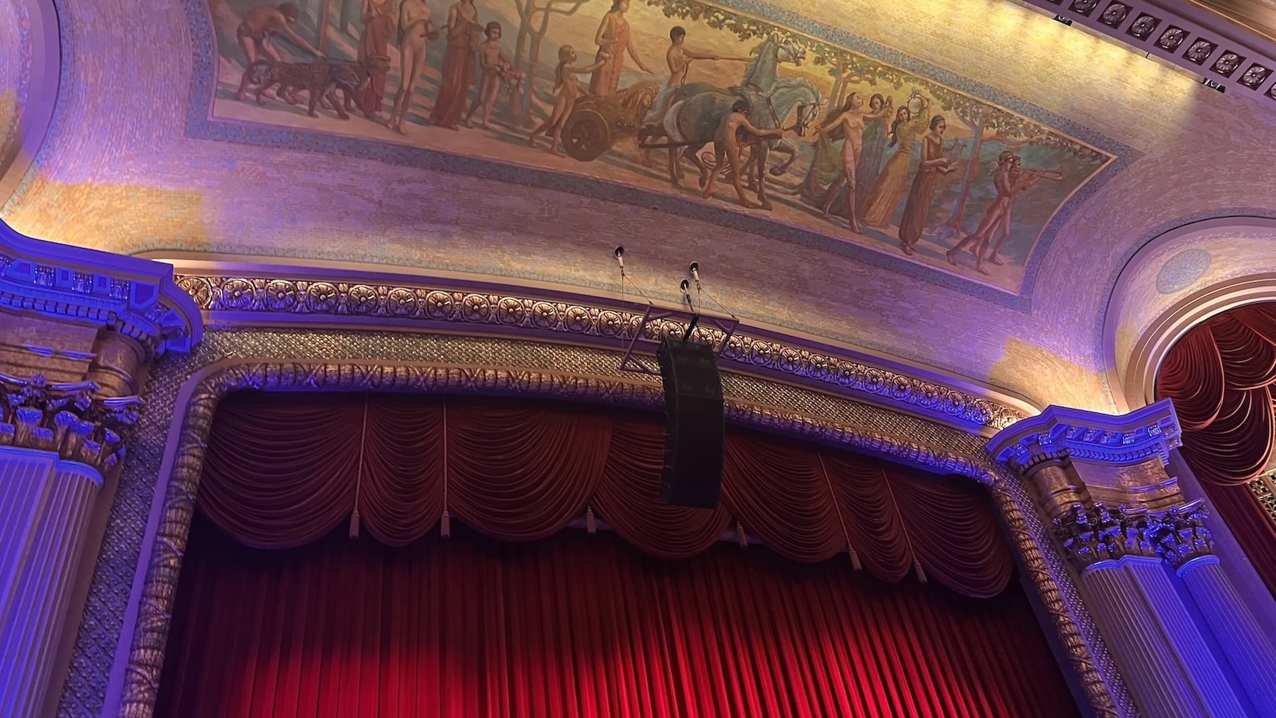 Will the state acquire Downtown Honolulu’s Hawaiʻi Theatre?