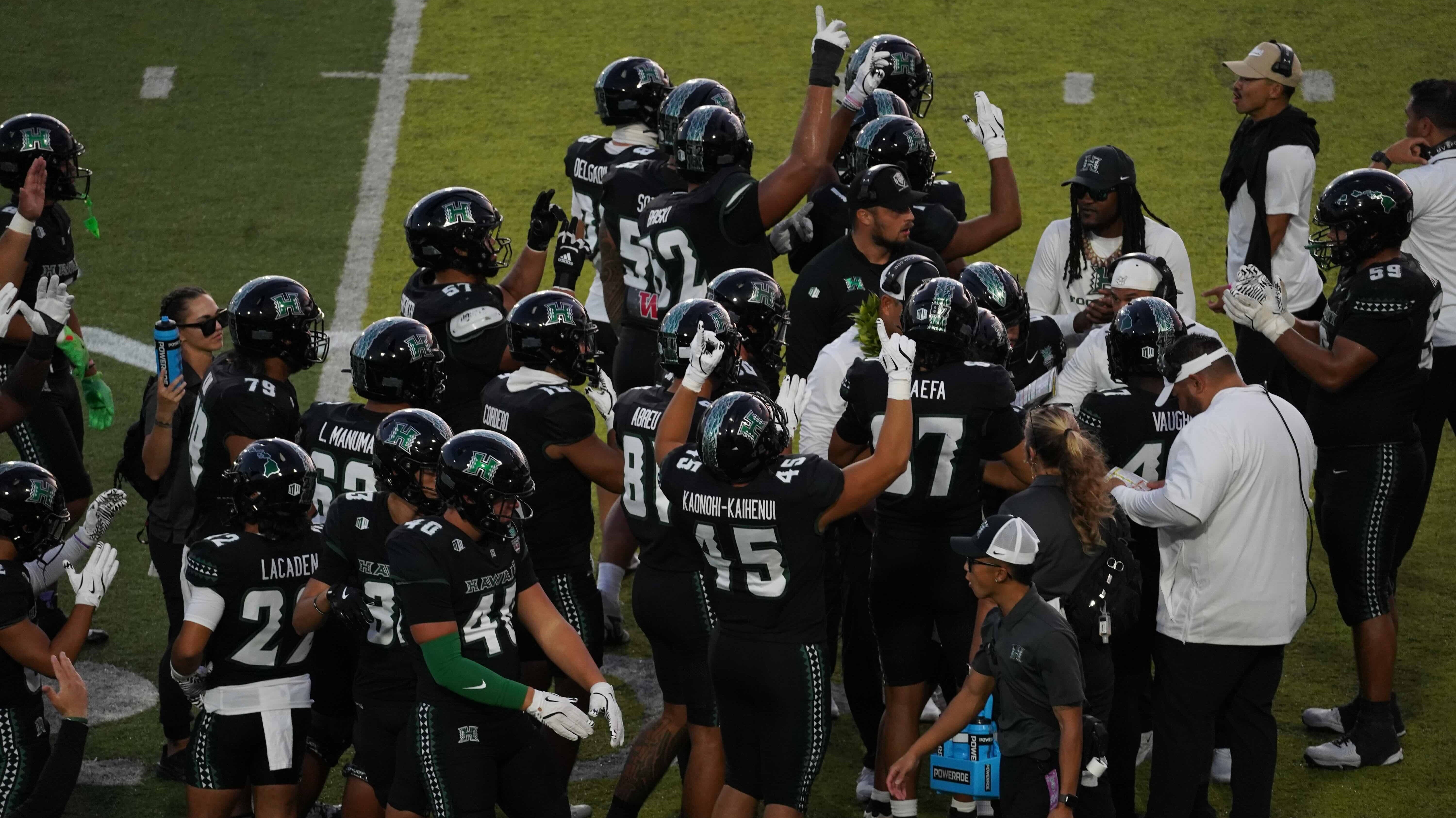 Hawaii football 012226