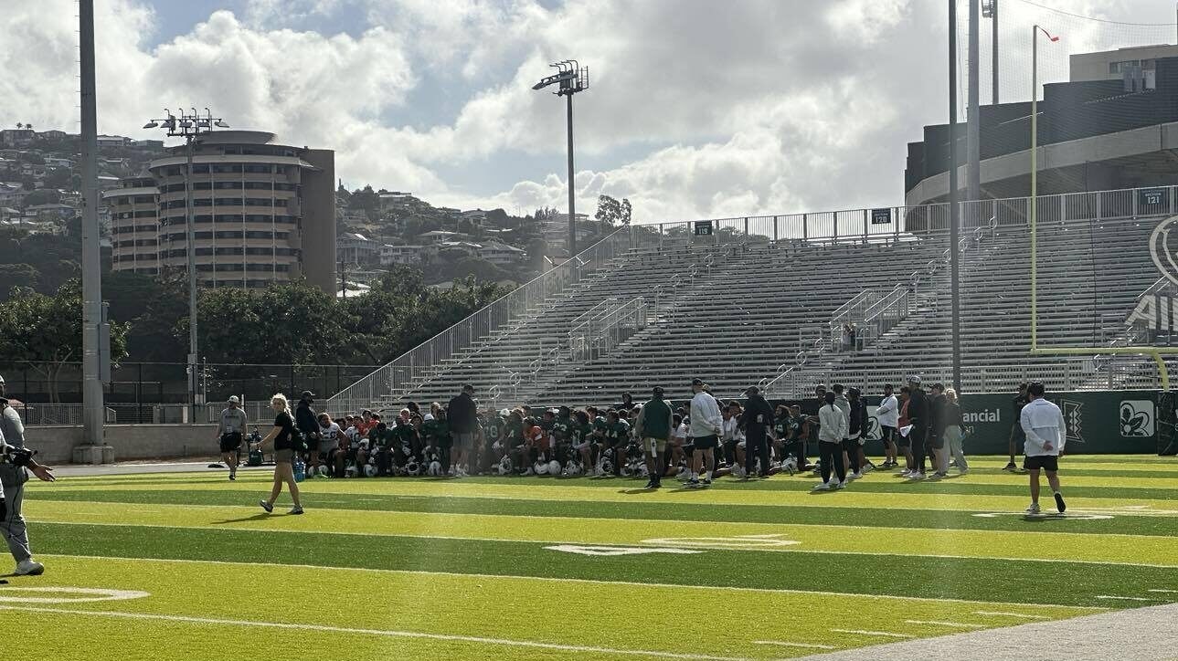 Hawaii football