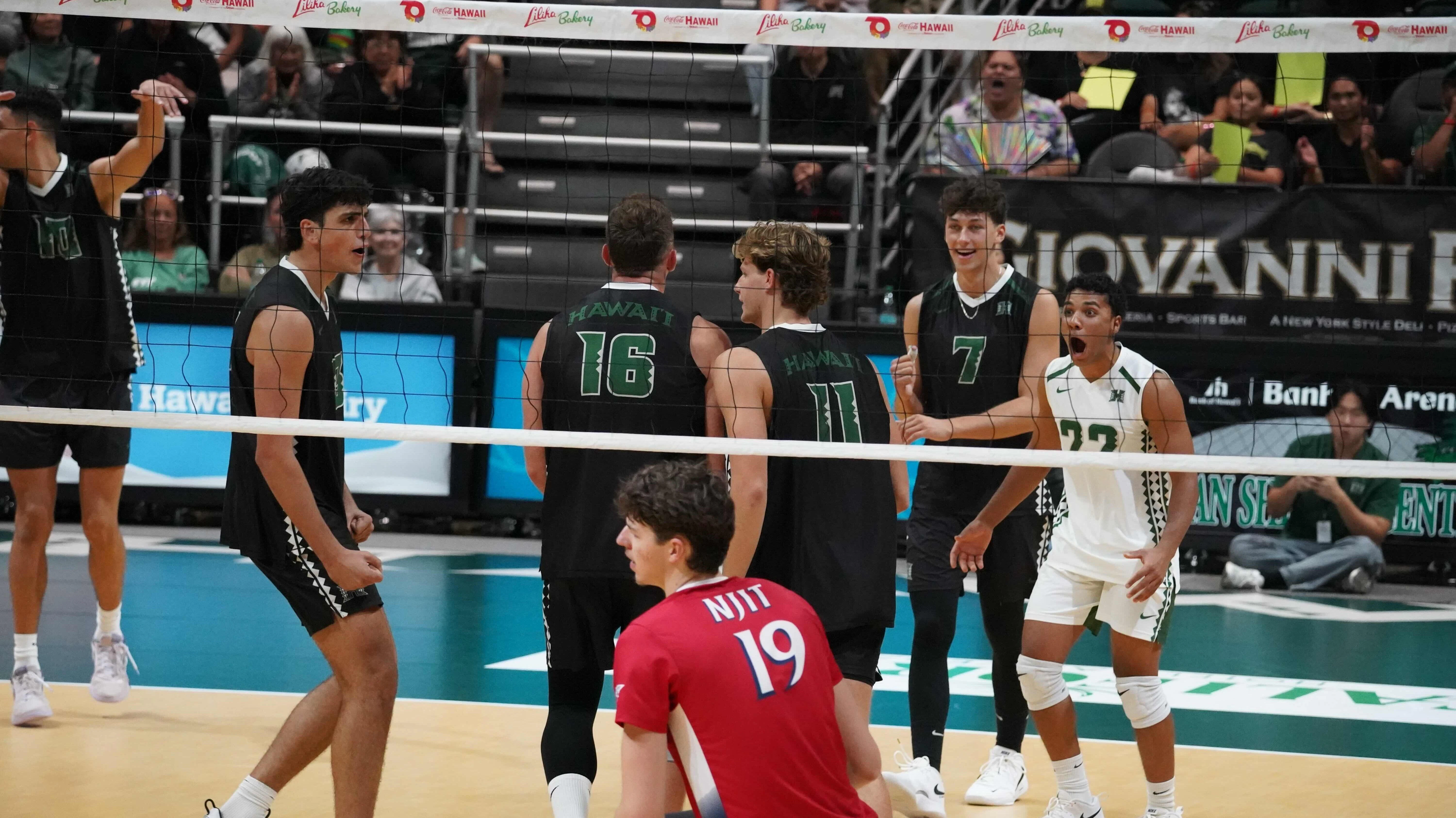 Hawaii mens volleyball 010426