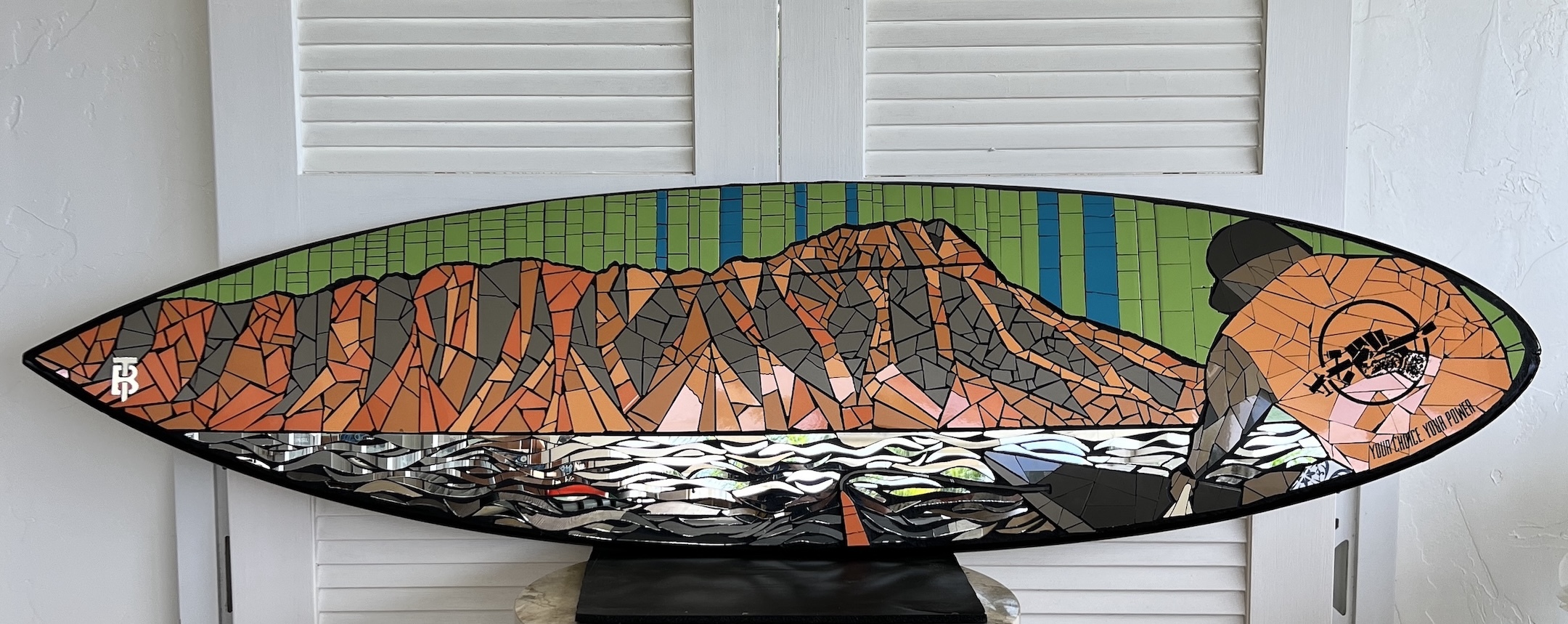 Tanja Browne created this work of art as a commissioned Christmas present, according to her Instagram.