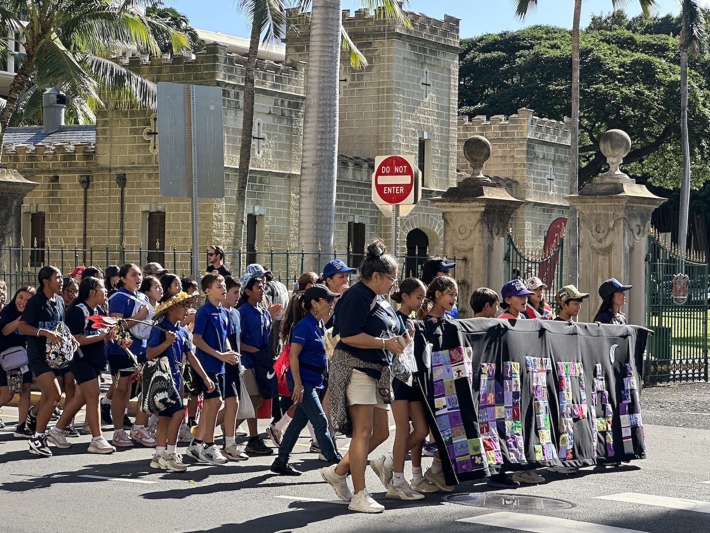 Keiki participated in the ʻOnipaʻa Peace March on Friday, Jan. 16.