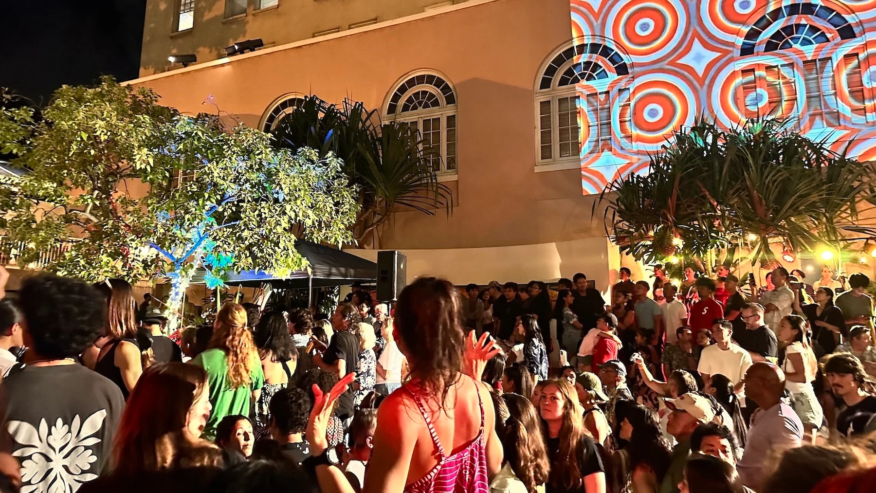 Enjoy live music from Keahi Delovio and Aolani at Capitol Modern, the Hawaiʻi State Art Museum, as part of its First Friday event series.