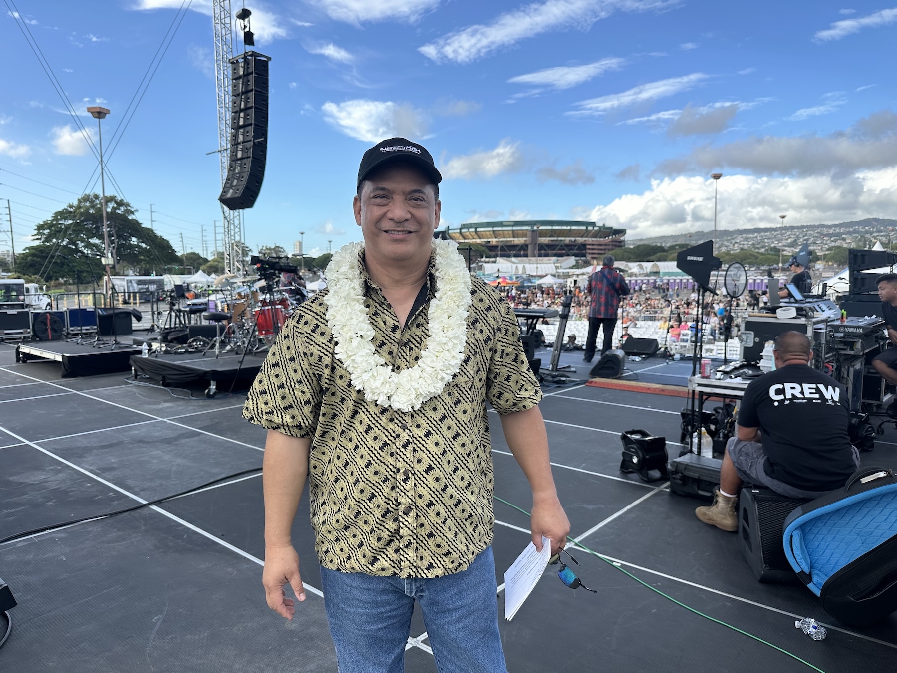 The emcee for the night was Billy V, who was the voice of Aloha Stadium for years.