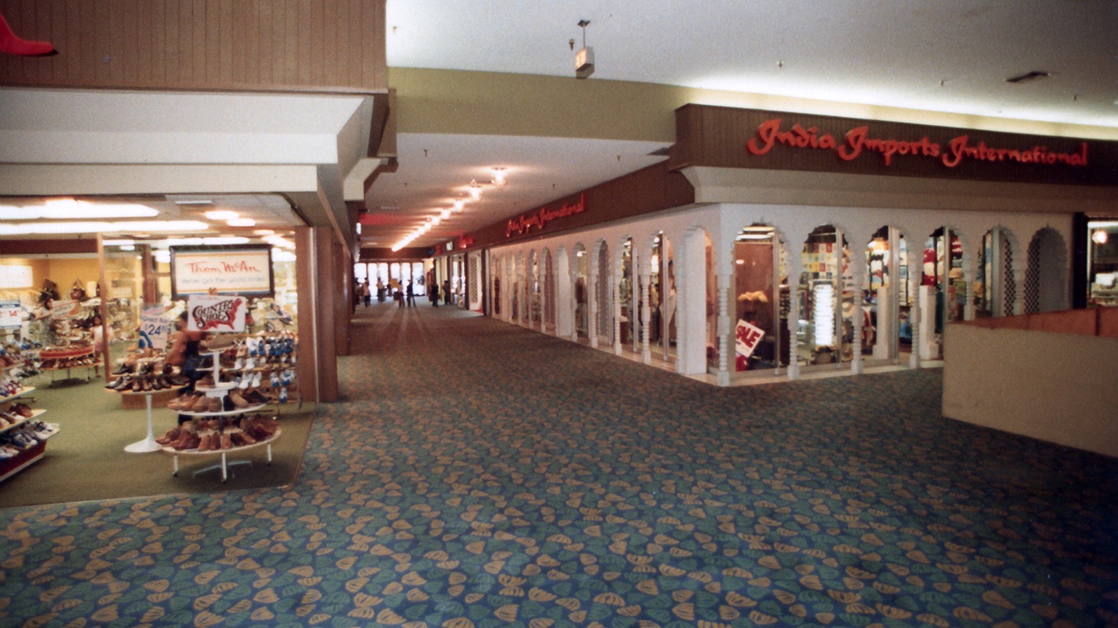 India Imports International is pictured here in Kāhala Mall in an undated photo.