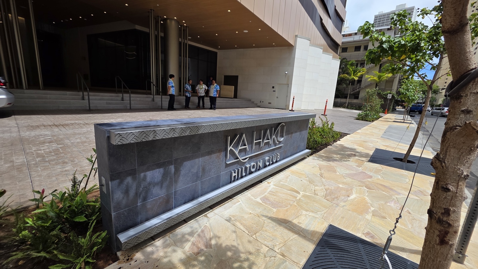 Developed by Hilton Grand Vacations Inc., an Orlando-based timeshare company, Ka Haku is the company's 14th resort in the state and the first Hilton Club-branded property in Hawai‘i