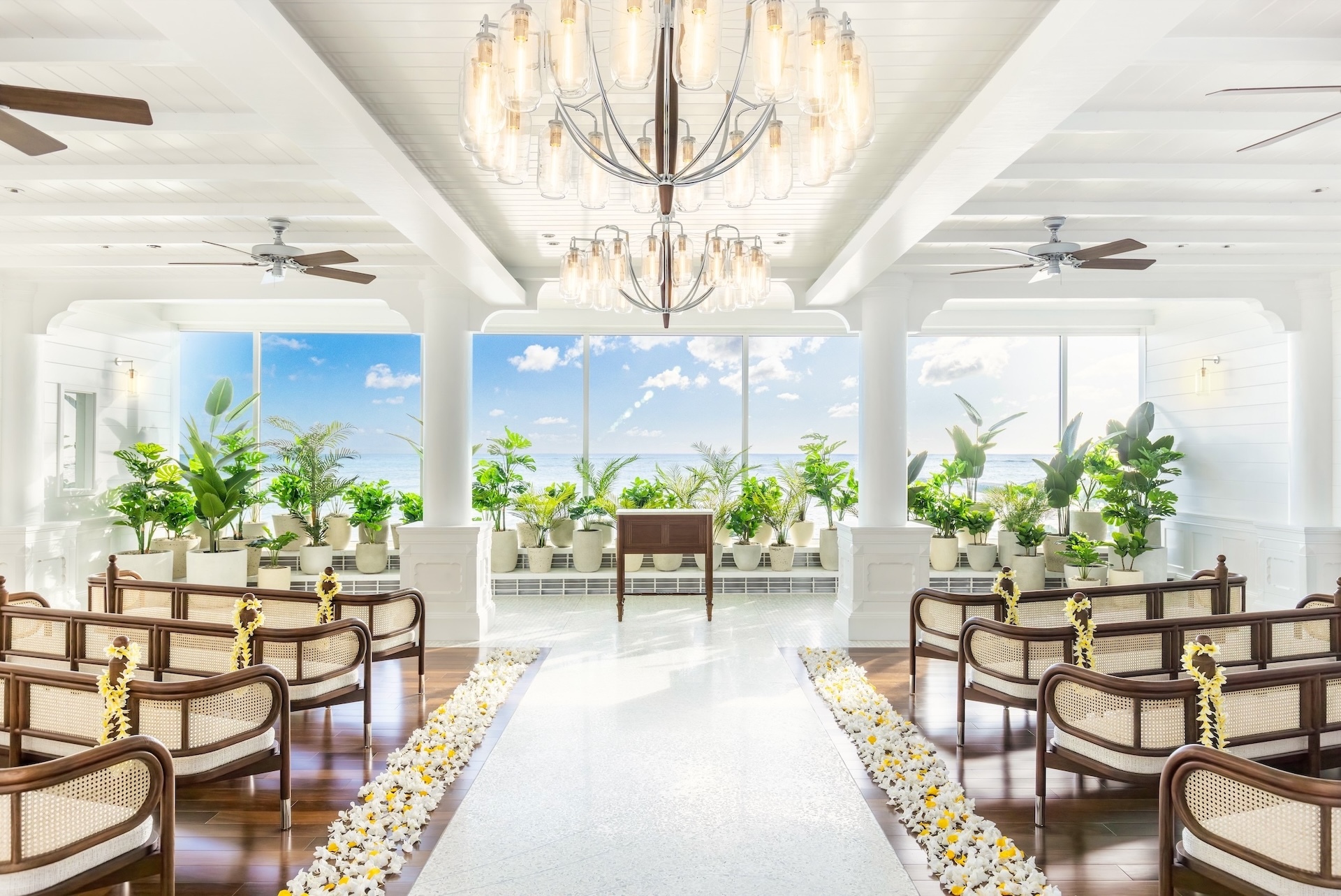 New oceanfront chapel opens in Waikīkī