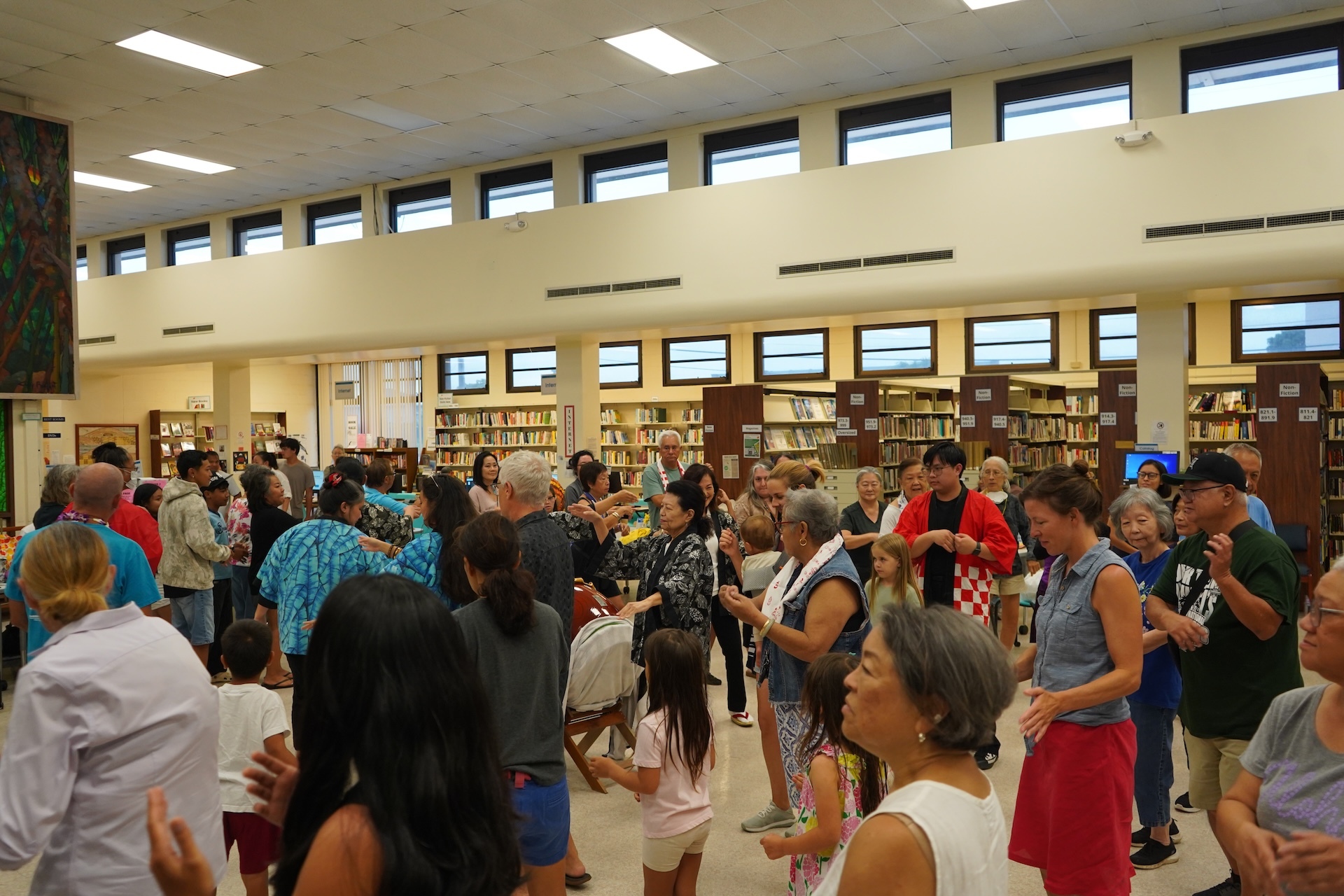Once the music started, hand movements began to mimic plantation workers, a nod to early Japanese immigrants who brought Obon to the Islands. Photo by Kelsey Kukaua Medeiros