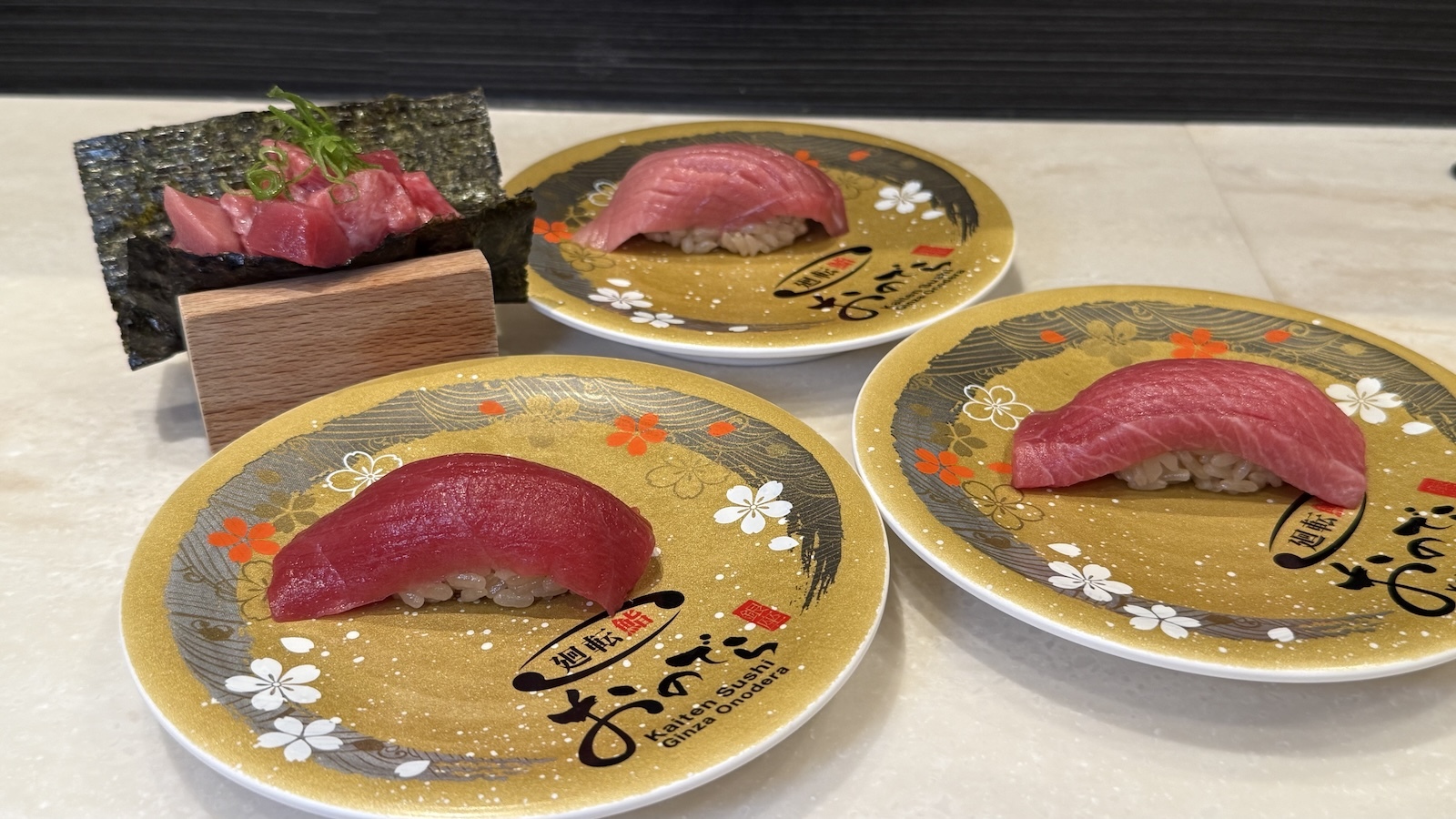 assorted maguro nigiri