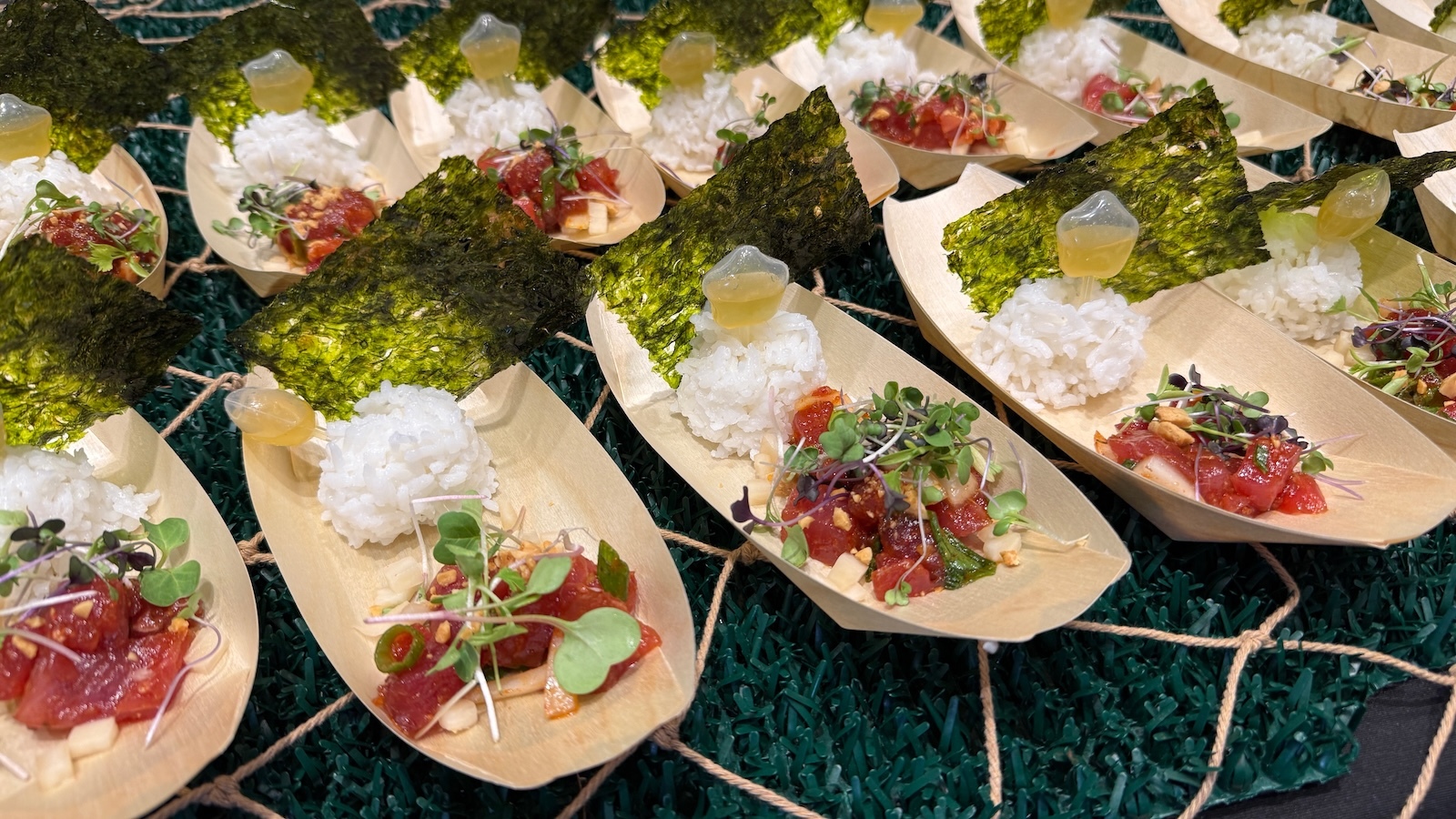 poke with rice and nori
