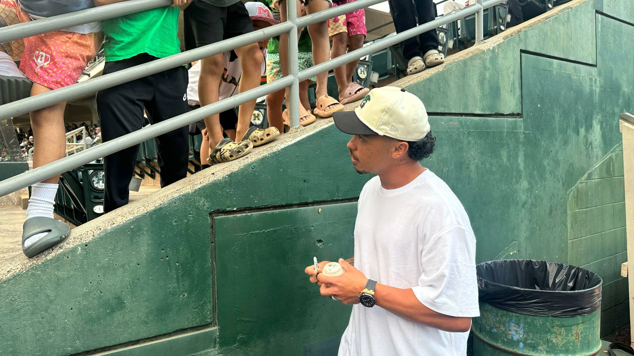 Kolten Wong returns to Les Murakami Stadium, announces retirement as player